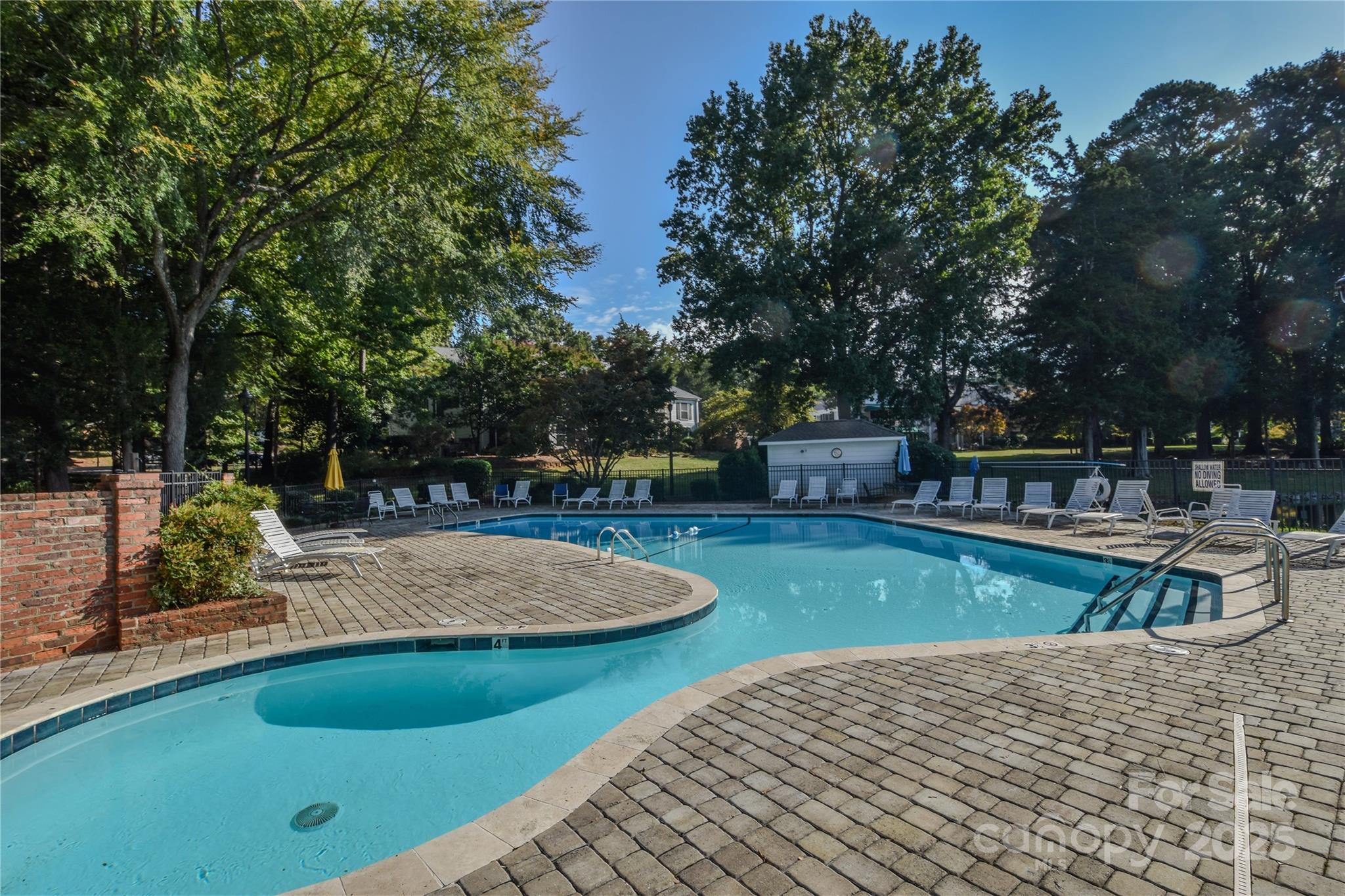 8333 Meadow Lakes Drive Property Photo 28