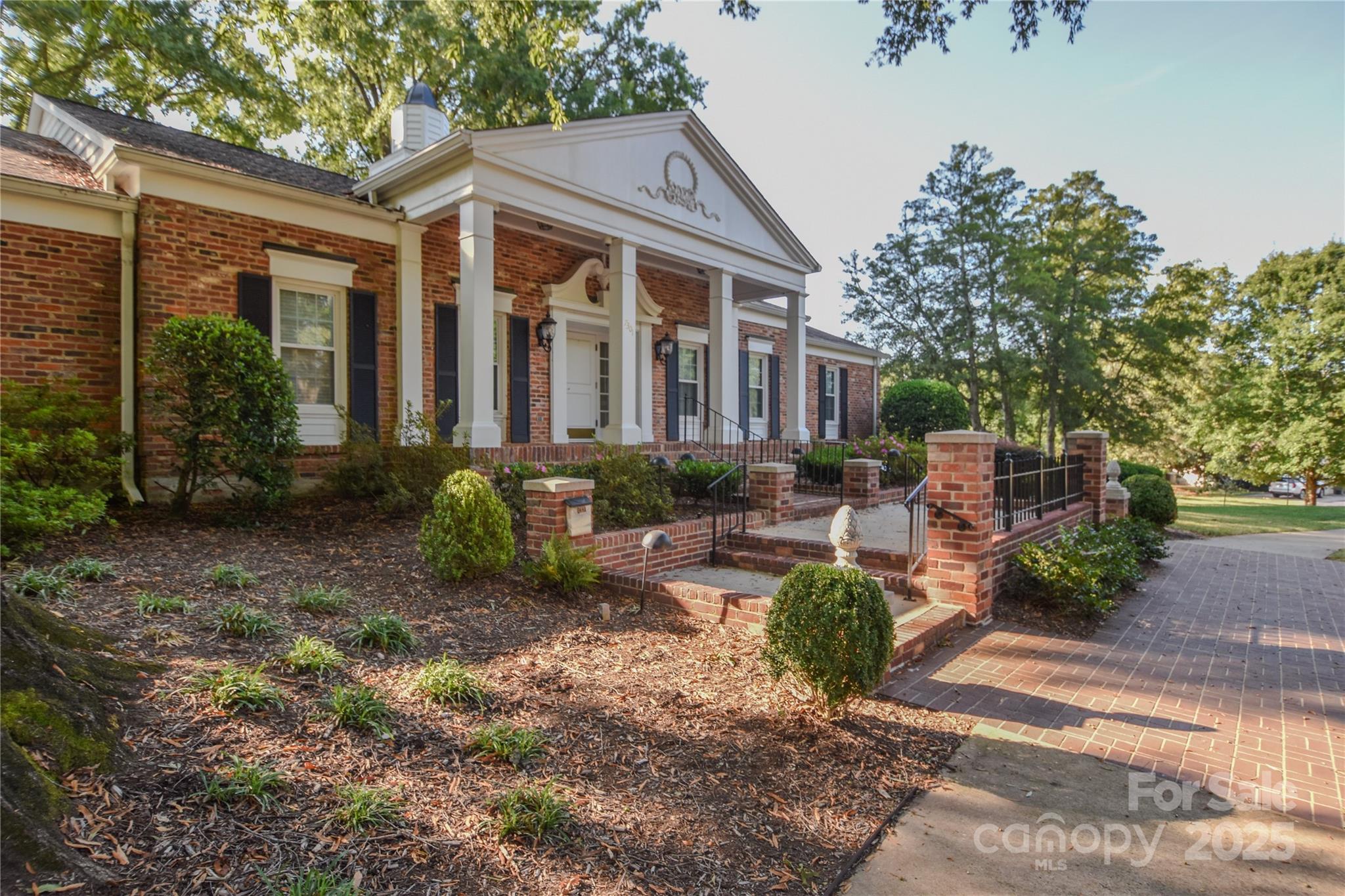 8333 Meadow Lakes Drive Property Photo 31