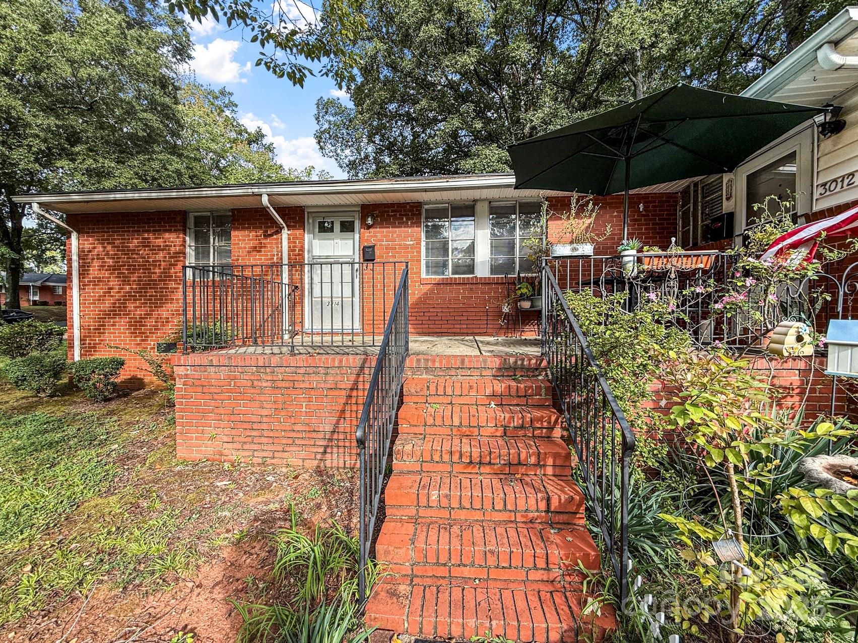 3014 Marlborough Road Property Photo 1