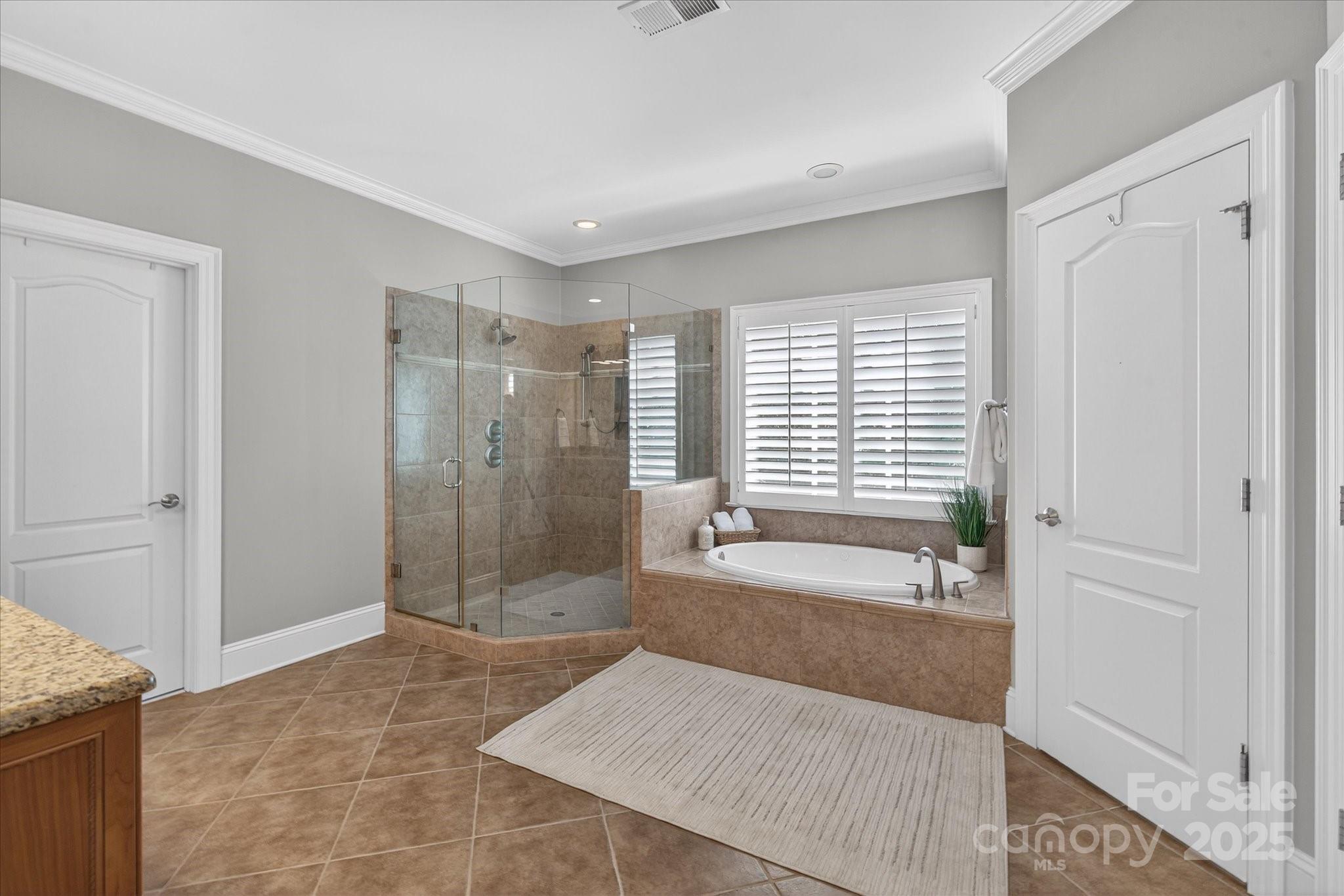 7911 Pemswood Street Property Photo 24