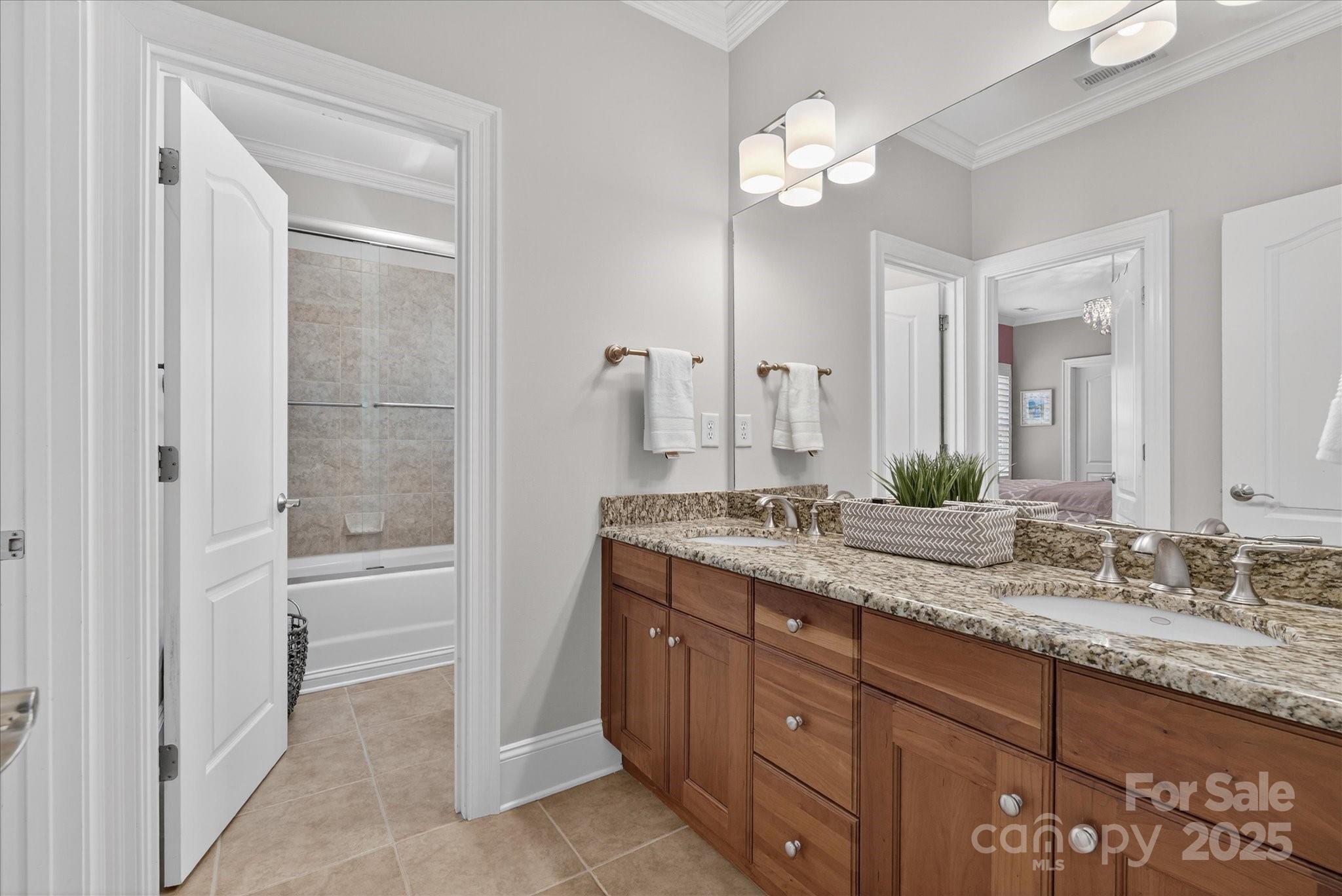 7911 Pemswood Street Property Photo 27