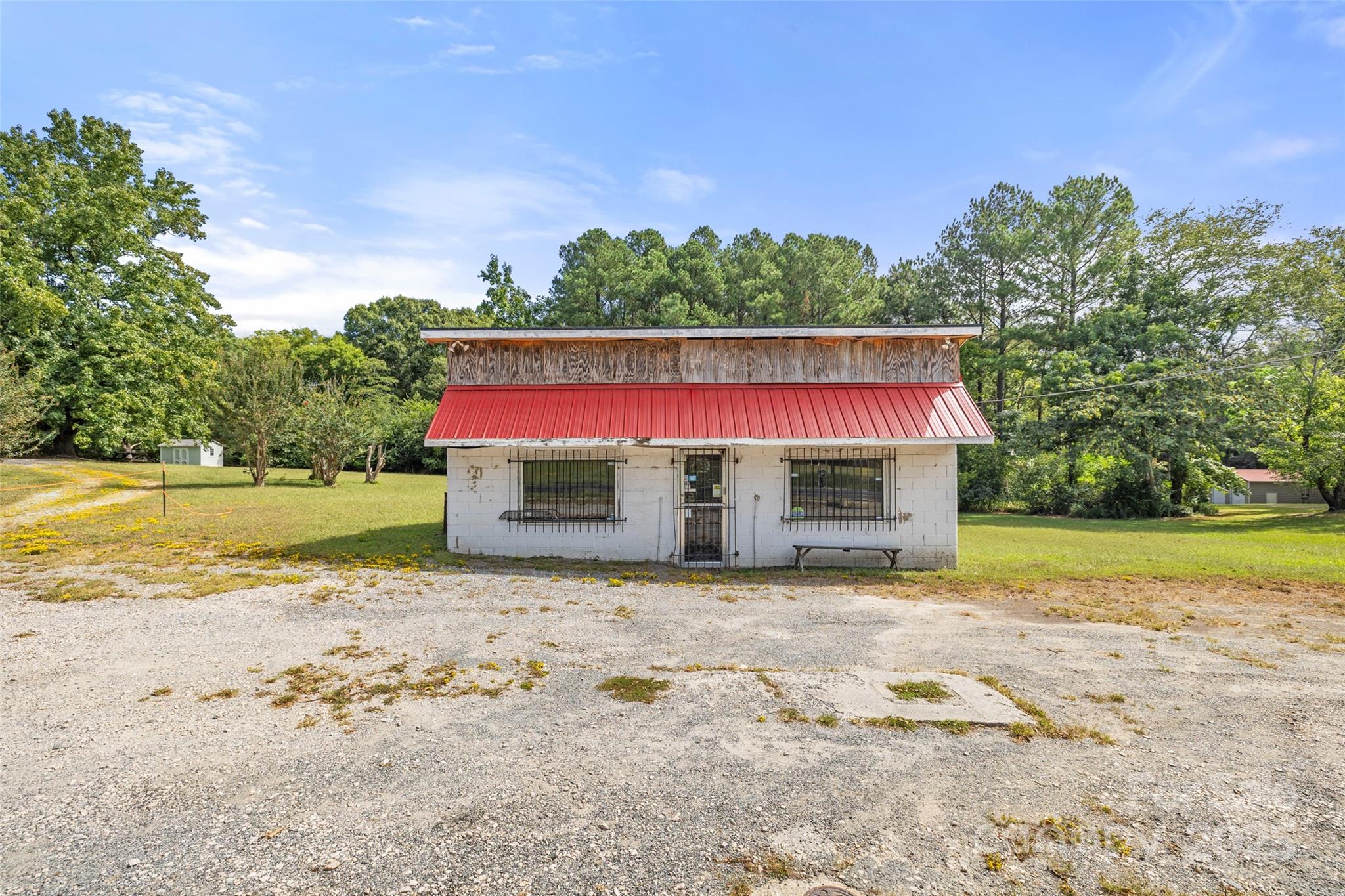 4178 Edgeland Road Property Photo 1