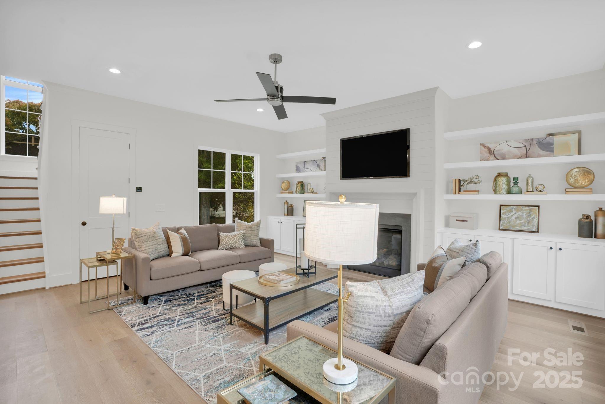 4918 Buckingham Drive Property Photo 18