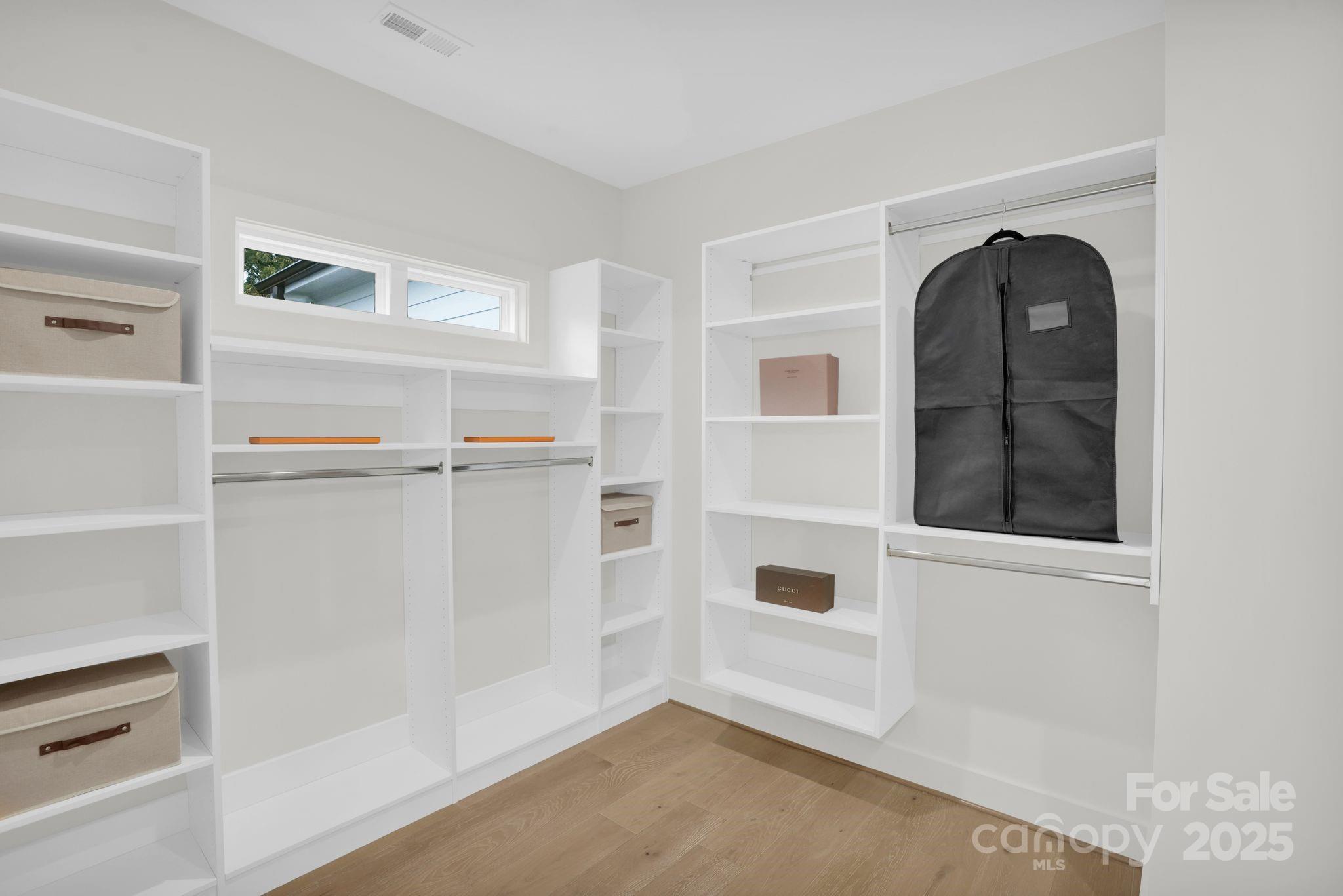 4918 Buckingham Drive Property Photo 26