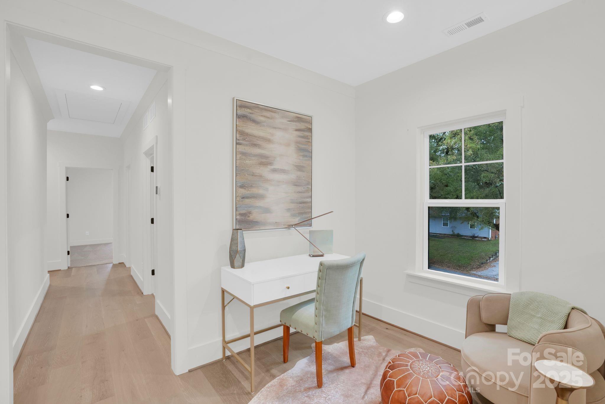 4918 Buckingham Drive Property Photo 27