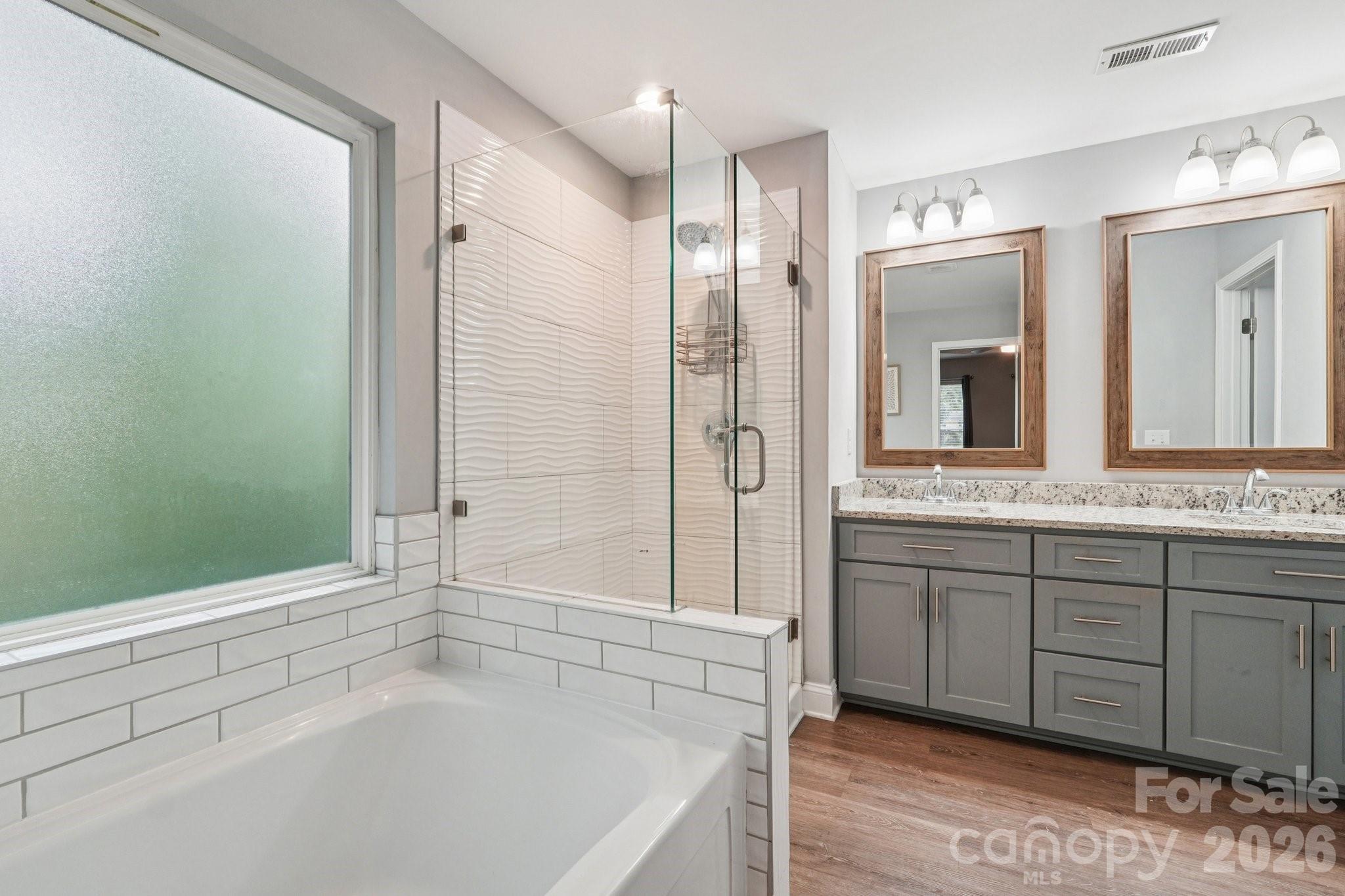 589 Newport Drive Property Photo 28