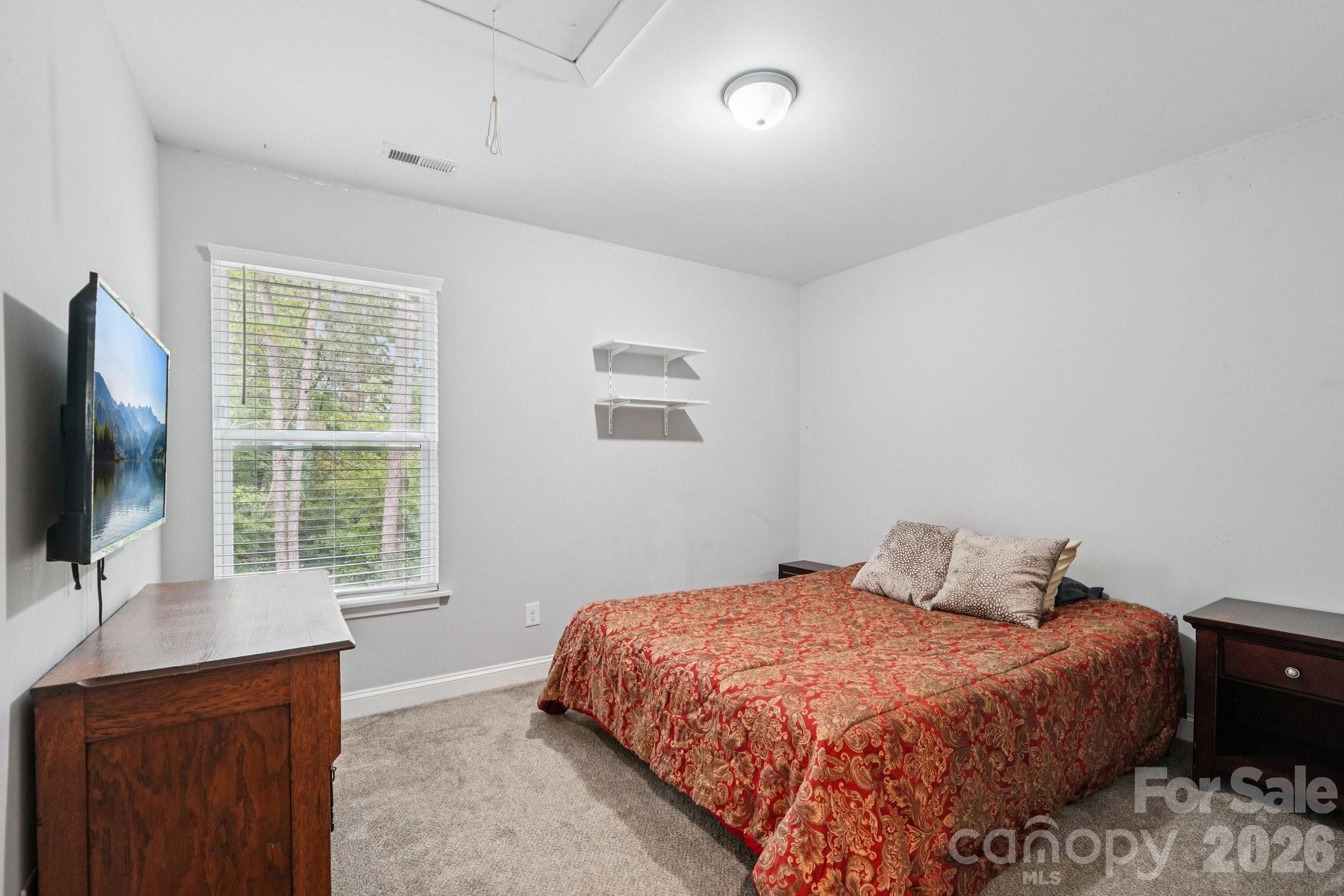 589 Newport Drive Property Photo 34