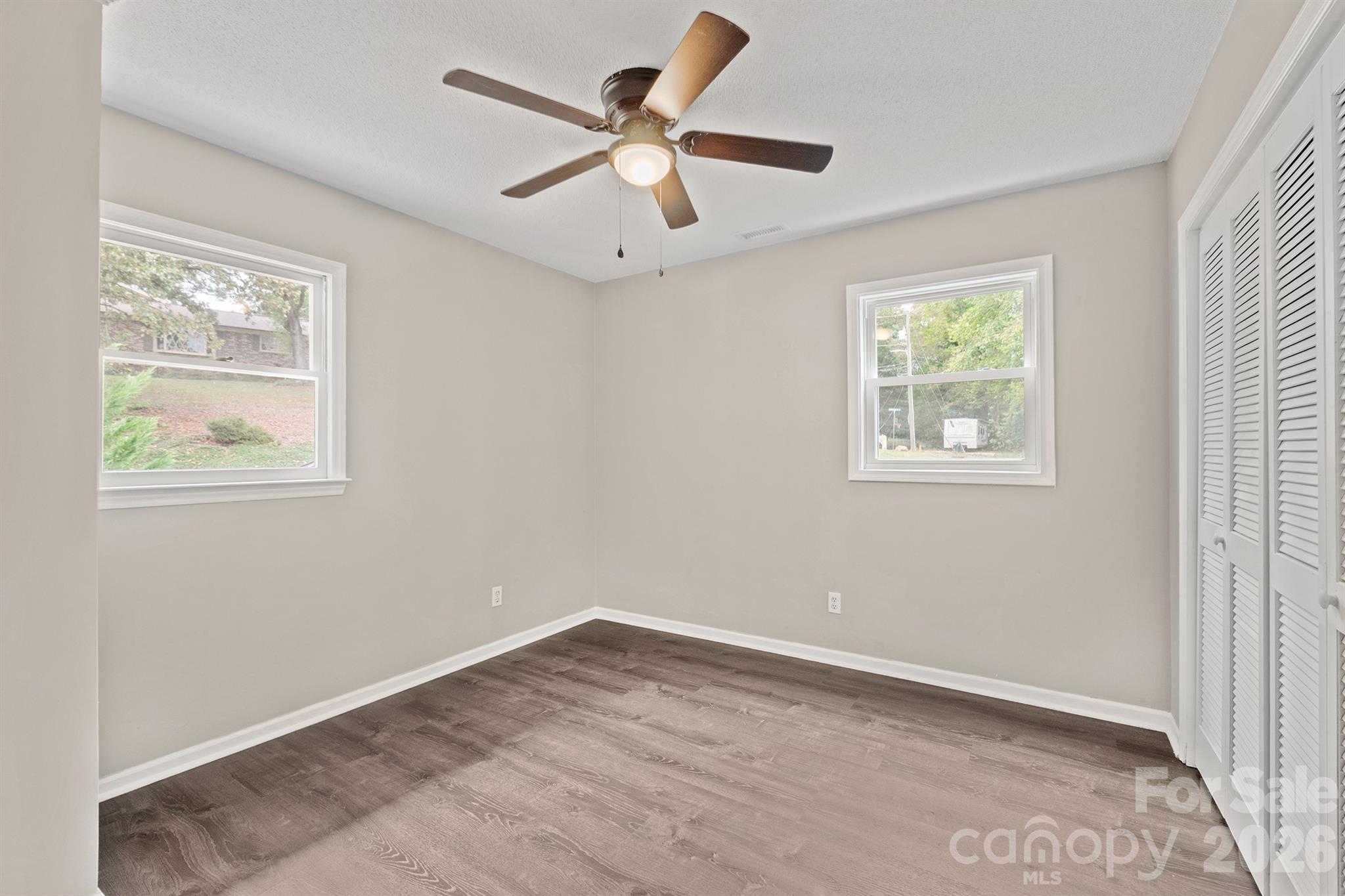 801 N Grove Street Property Photo 19