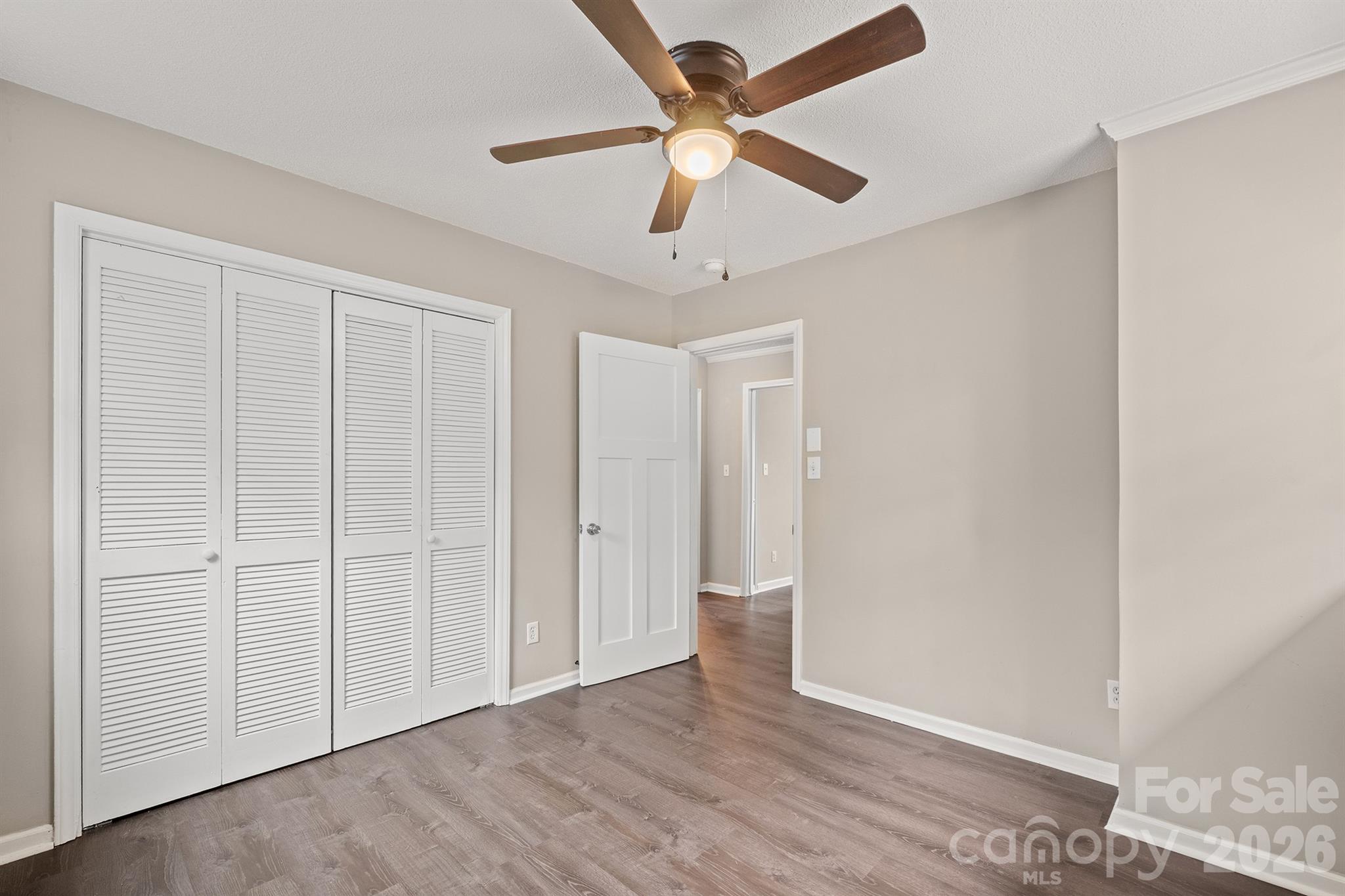 801 N Grove Street Property Photo 20