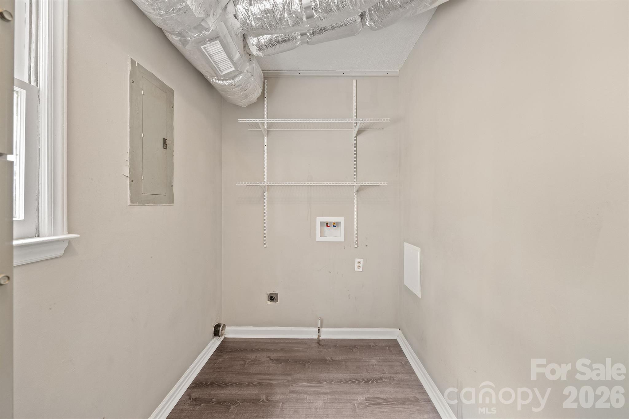 801 N Grove Street Property Photo 41