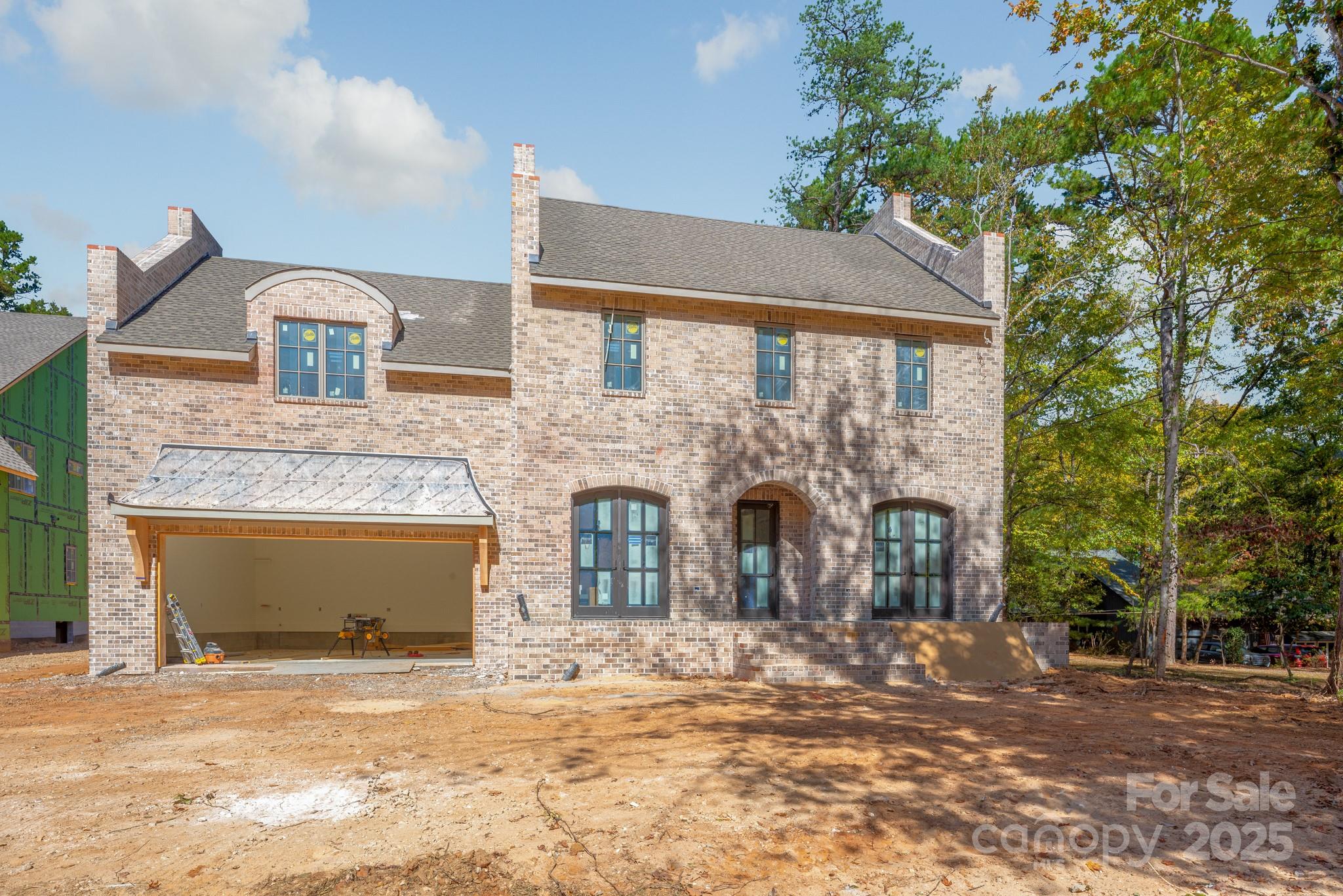 1020 Jefferson Drive Property Photo 1