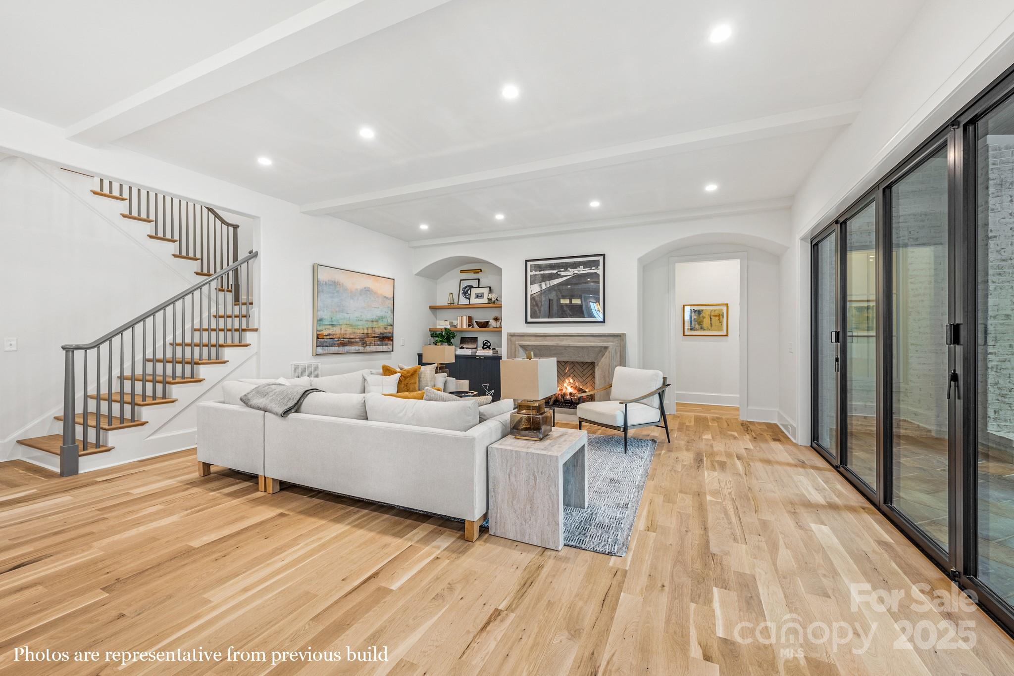 1020 Jefferson Drive Property Photo 4