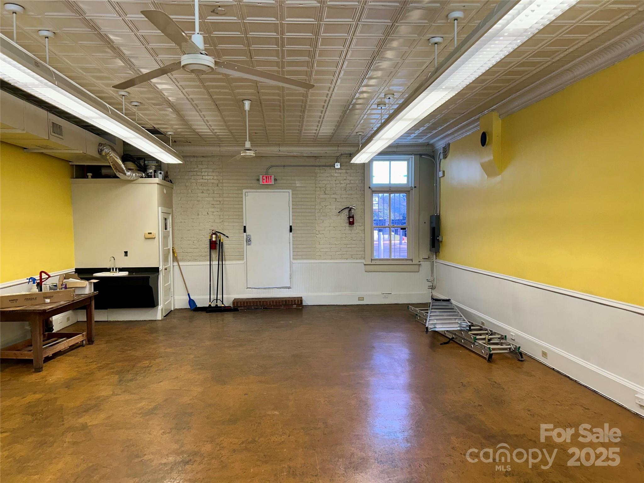 1409 S Fulton Street Property Photo 6