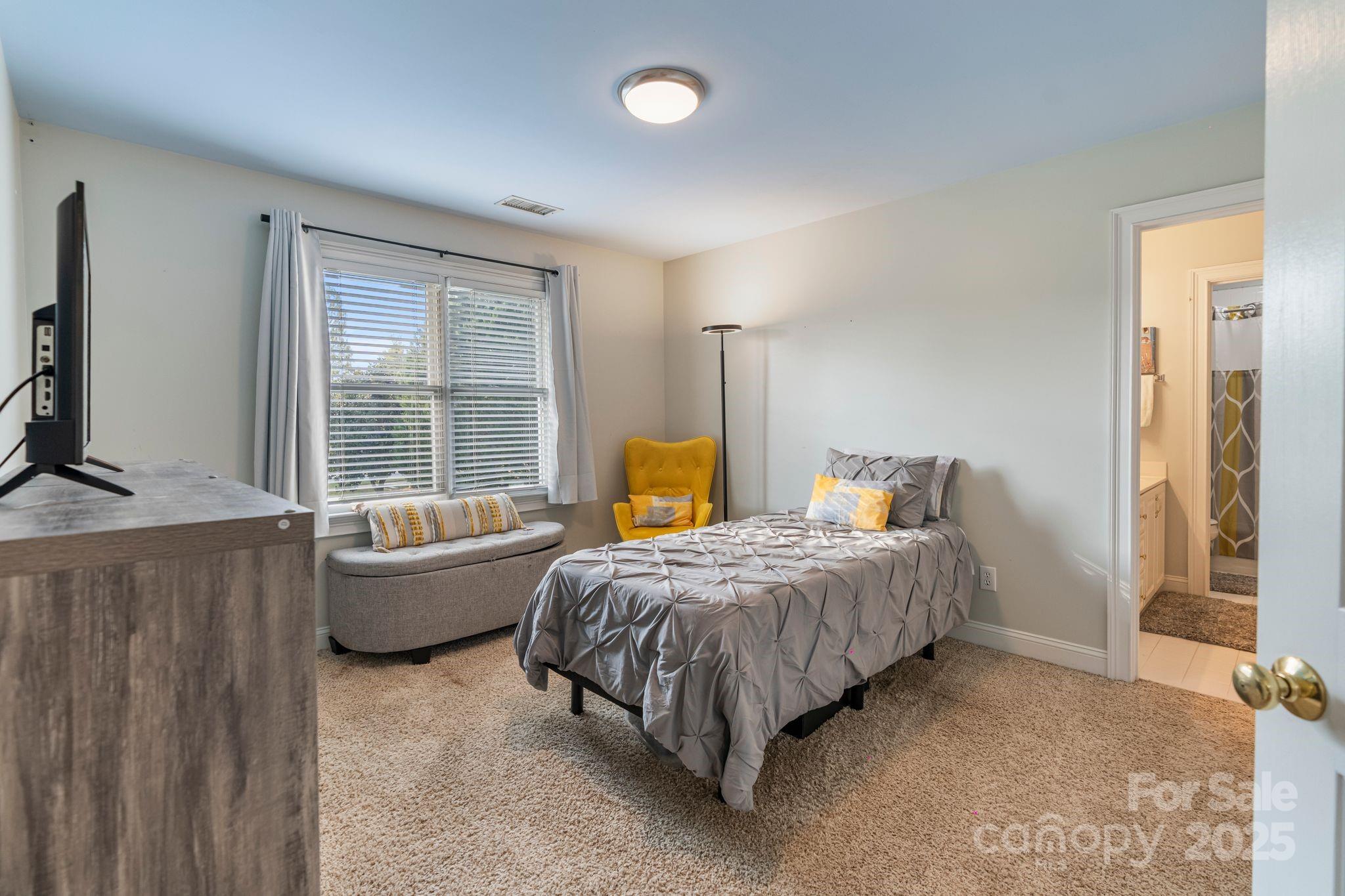 21216 Norman Shores Drive Property Photo 28