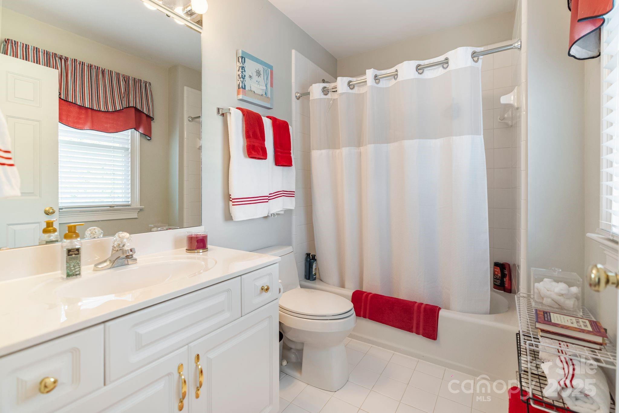 21216 Norman Shores Drive Property Photo 35