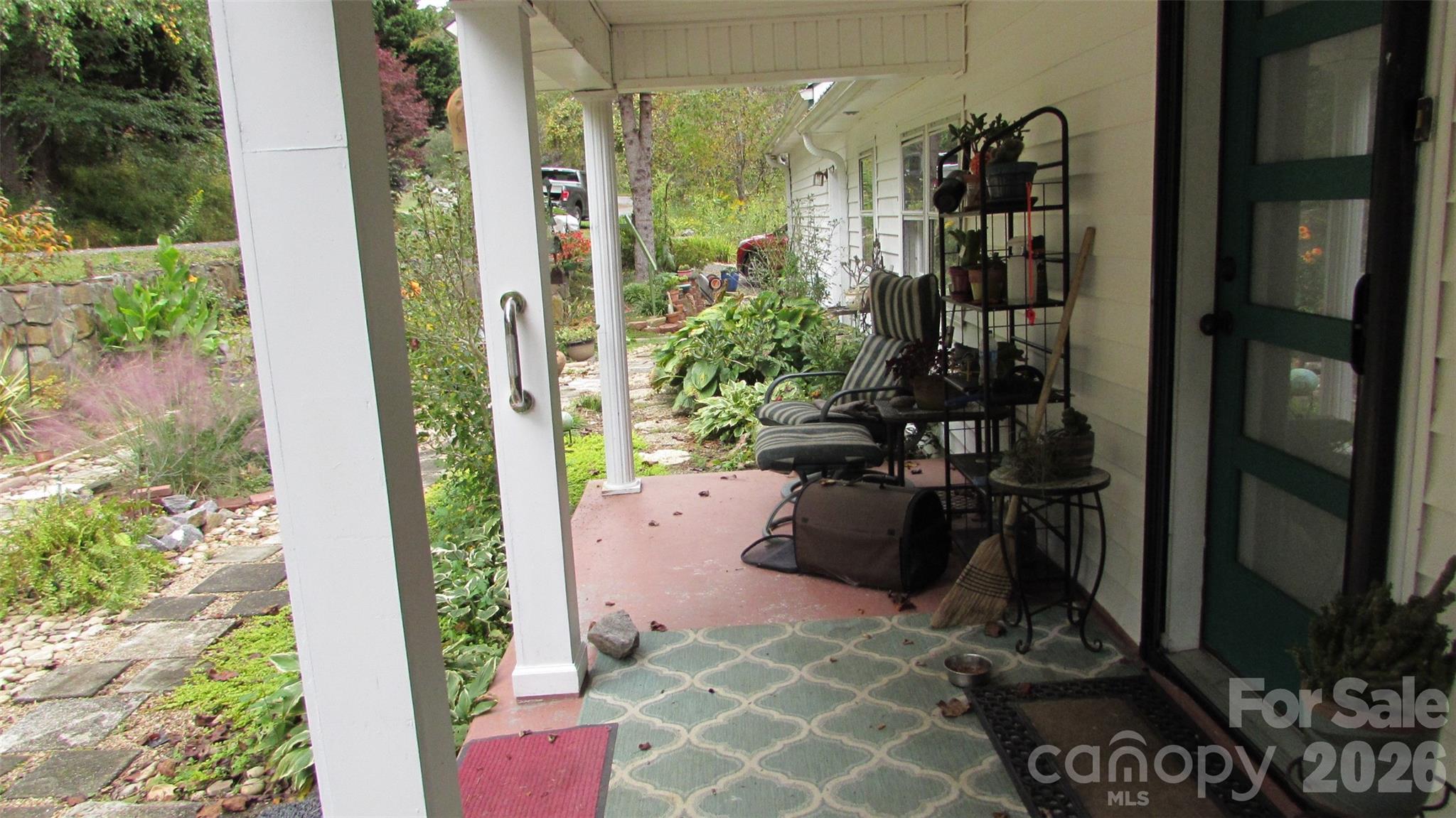 524 Clear Creek Road Property Photo 5