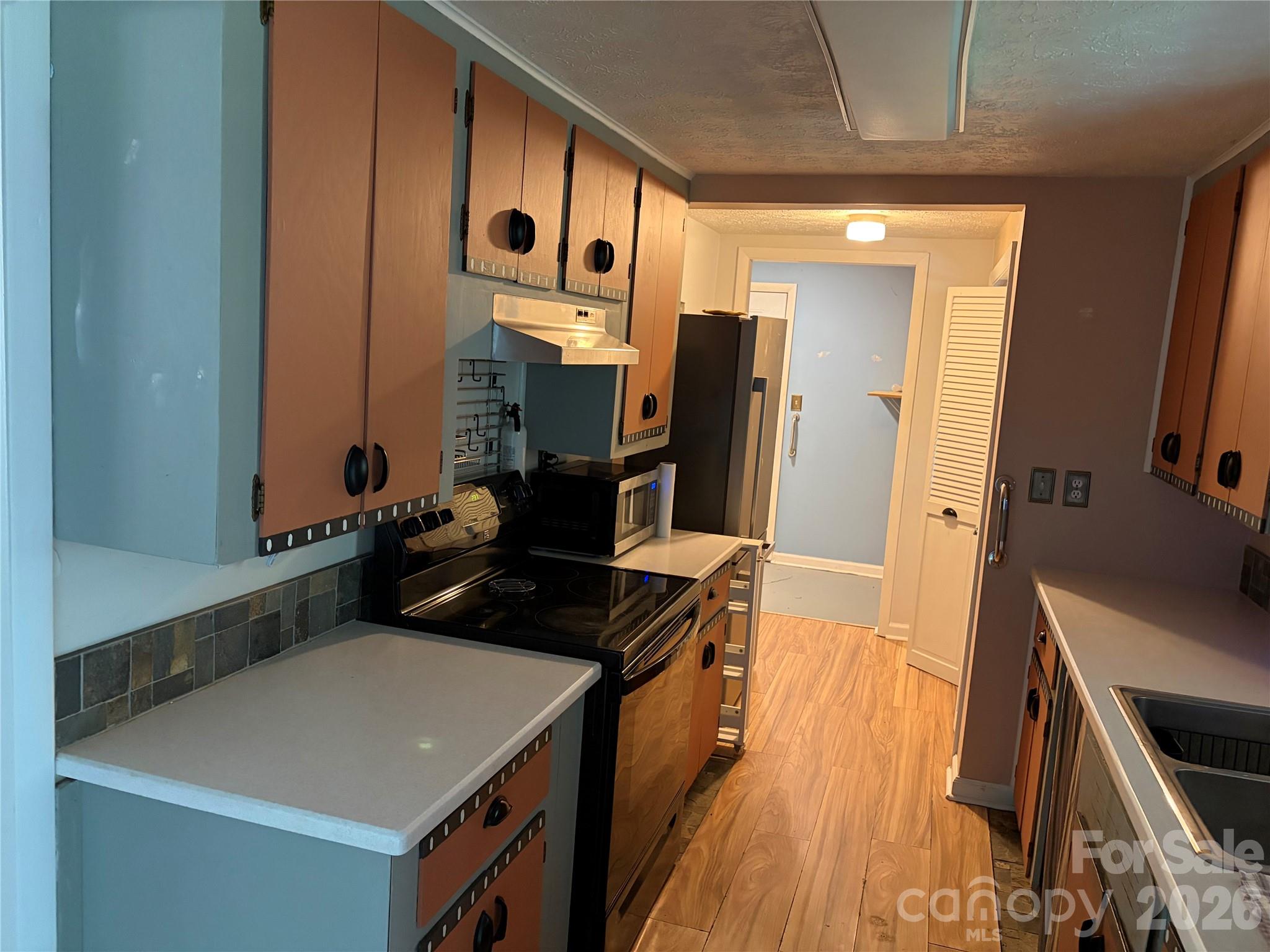 524 Clear Creek Road Property Photo 7