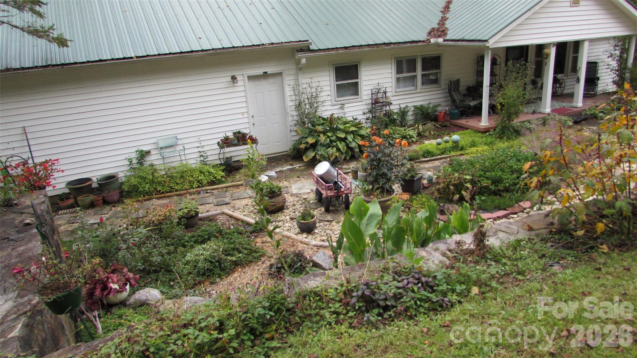 524 Clear Creek Road Property Photo 28