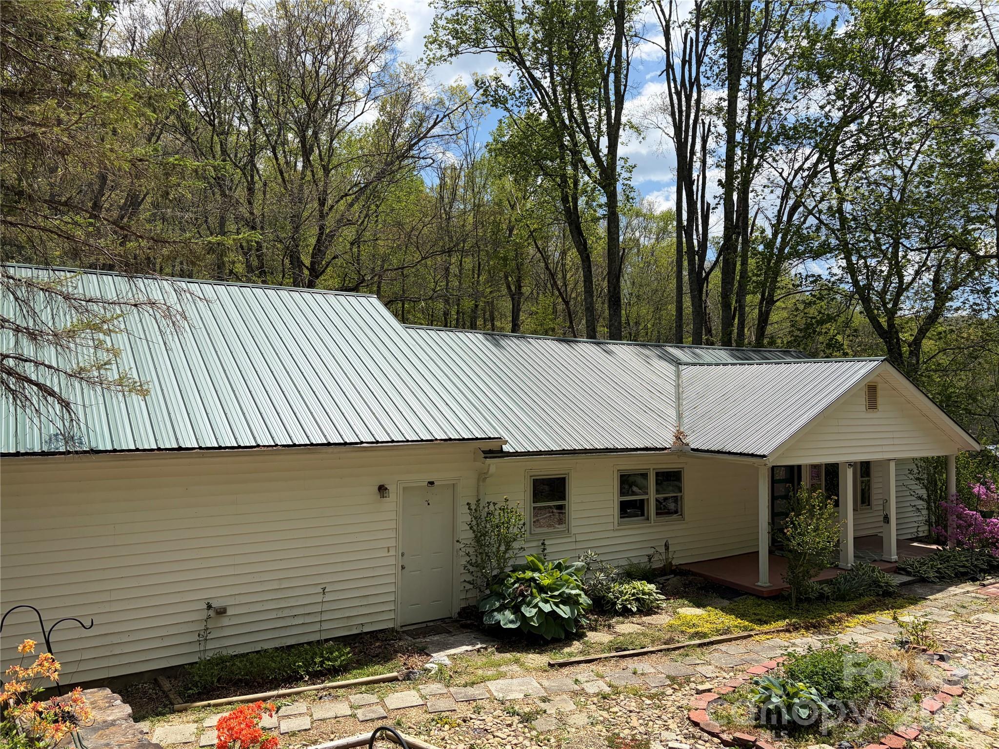524 Clear Creek Road Property Photo 29