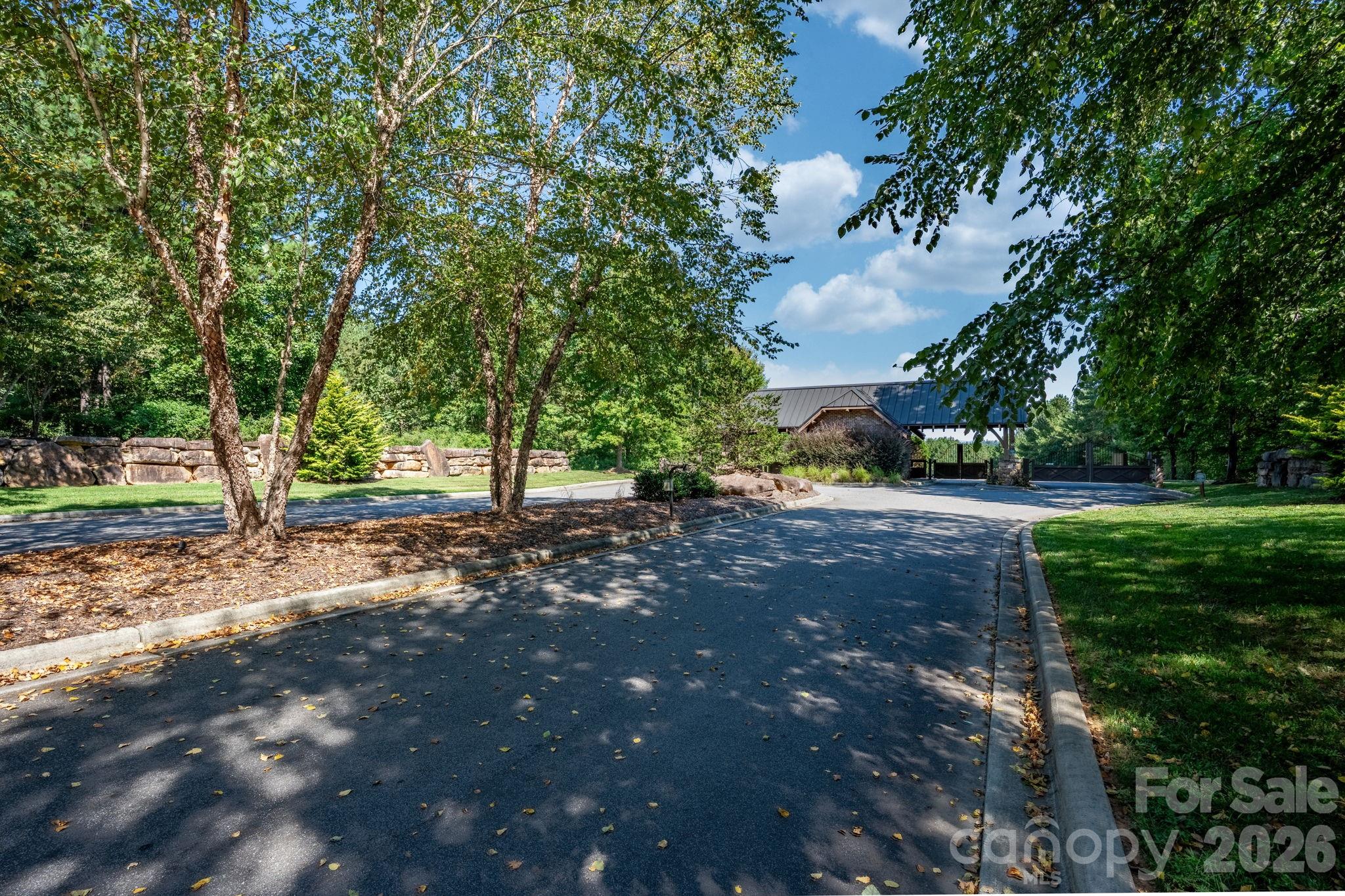 436 E Settings Boulevard 247 Property Photo 1