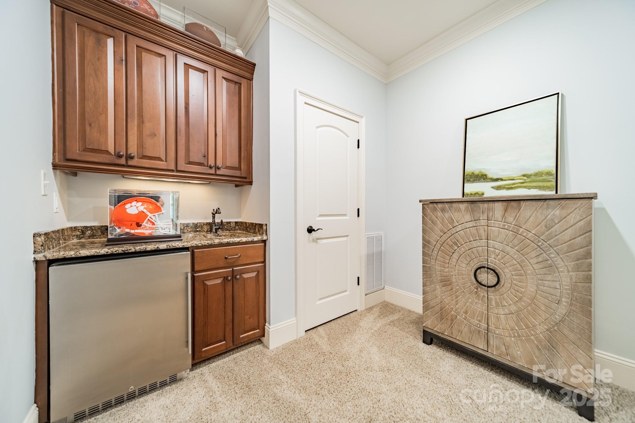 788 Portpatrick Place Property Photo 38