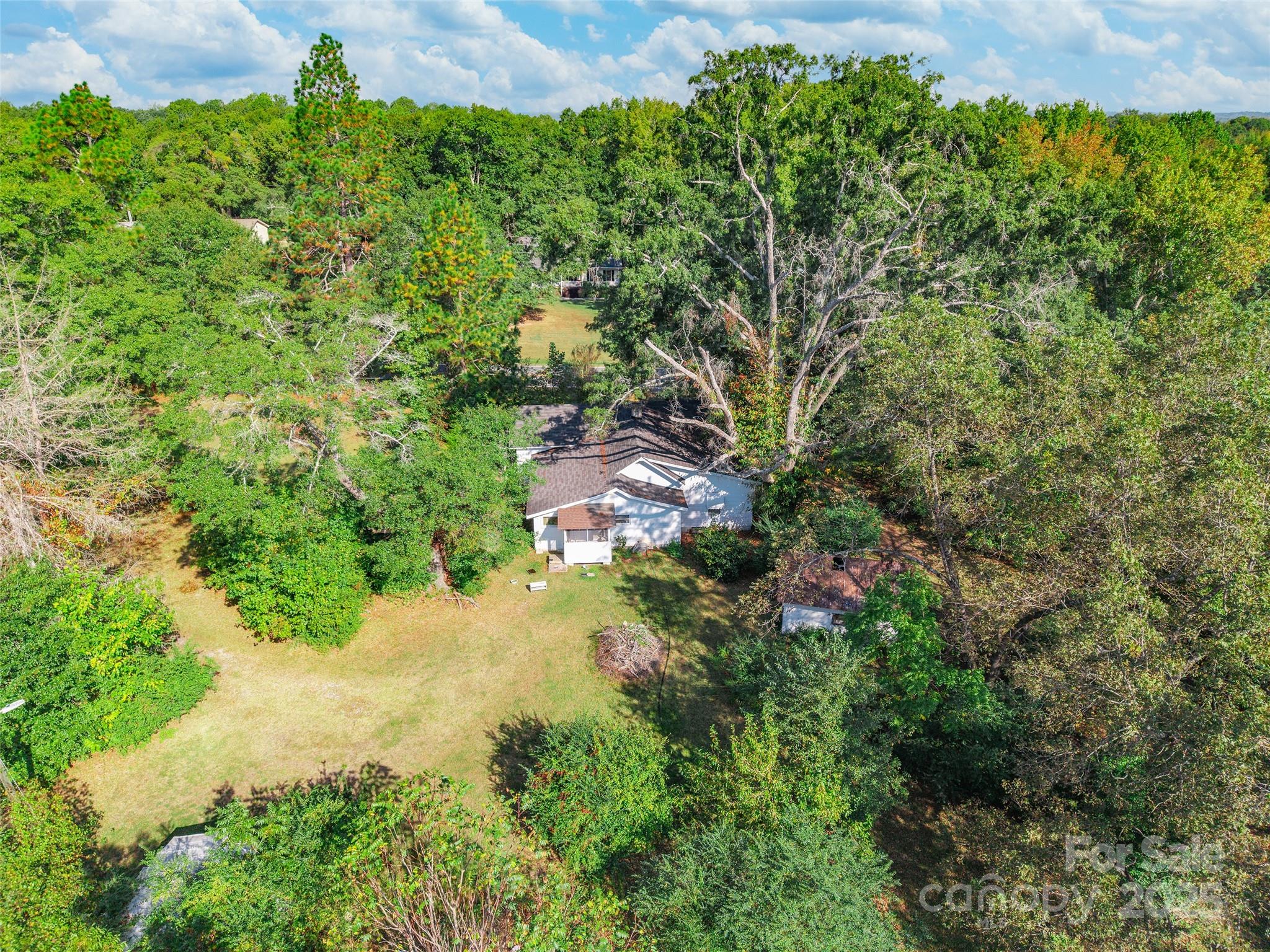 1652 Barringer Road Property Photo 5