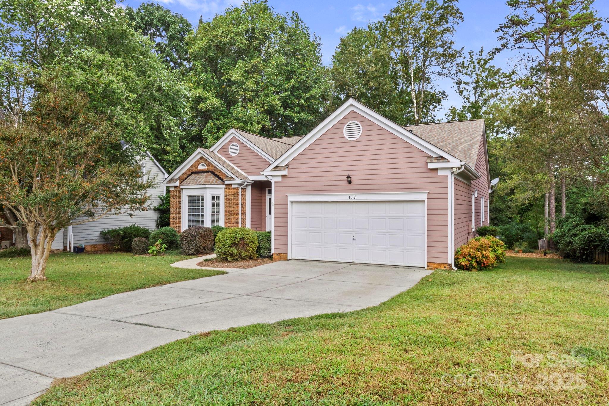 418 Tysons Forest Drive Property Photo 2