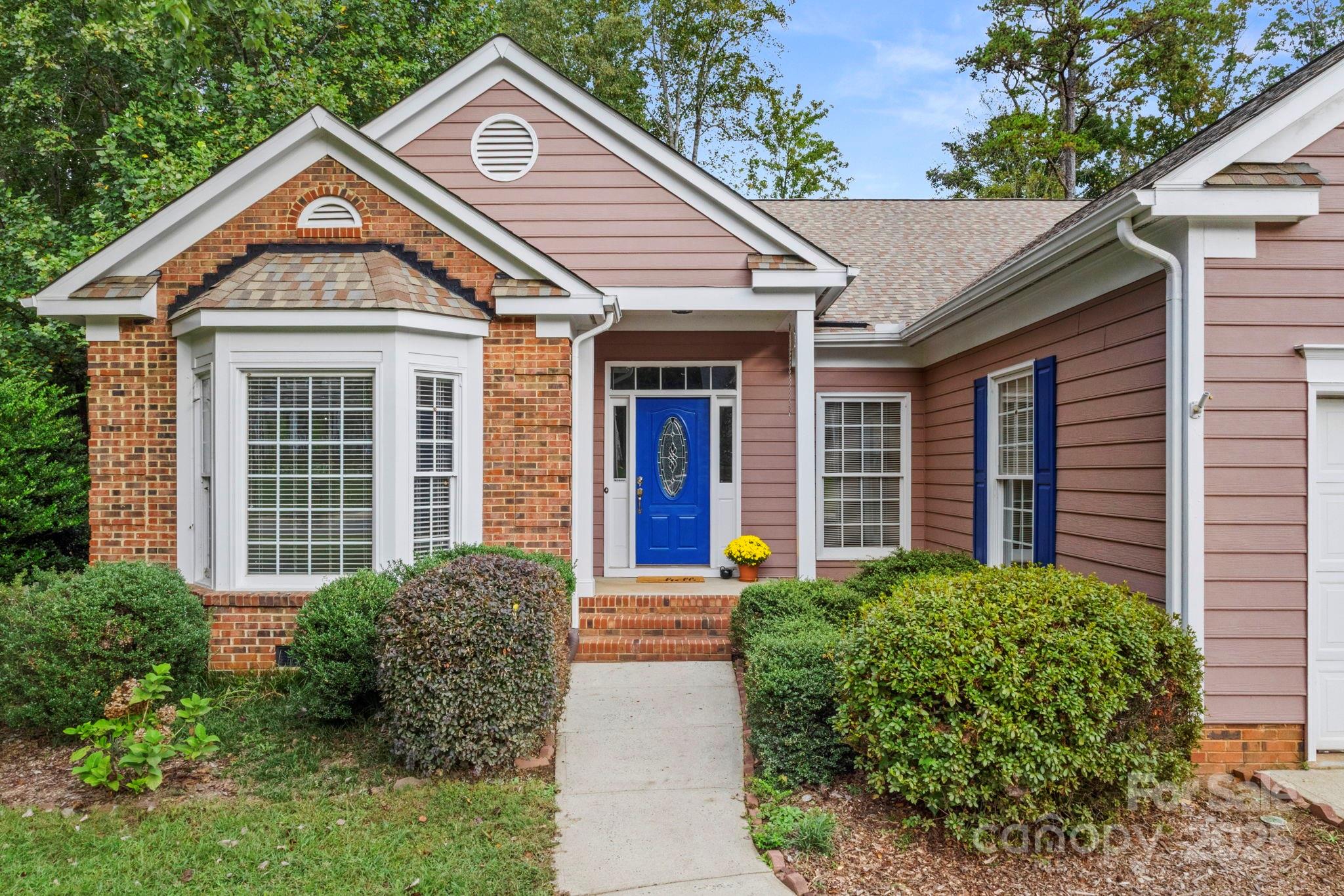 418 Tysons Forest Drive Property Photo 3