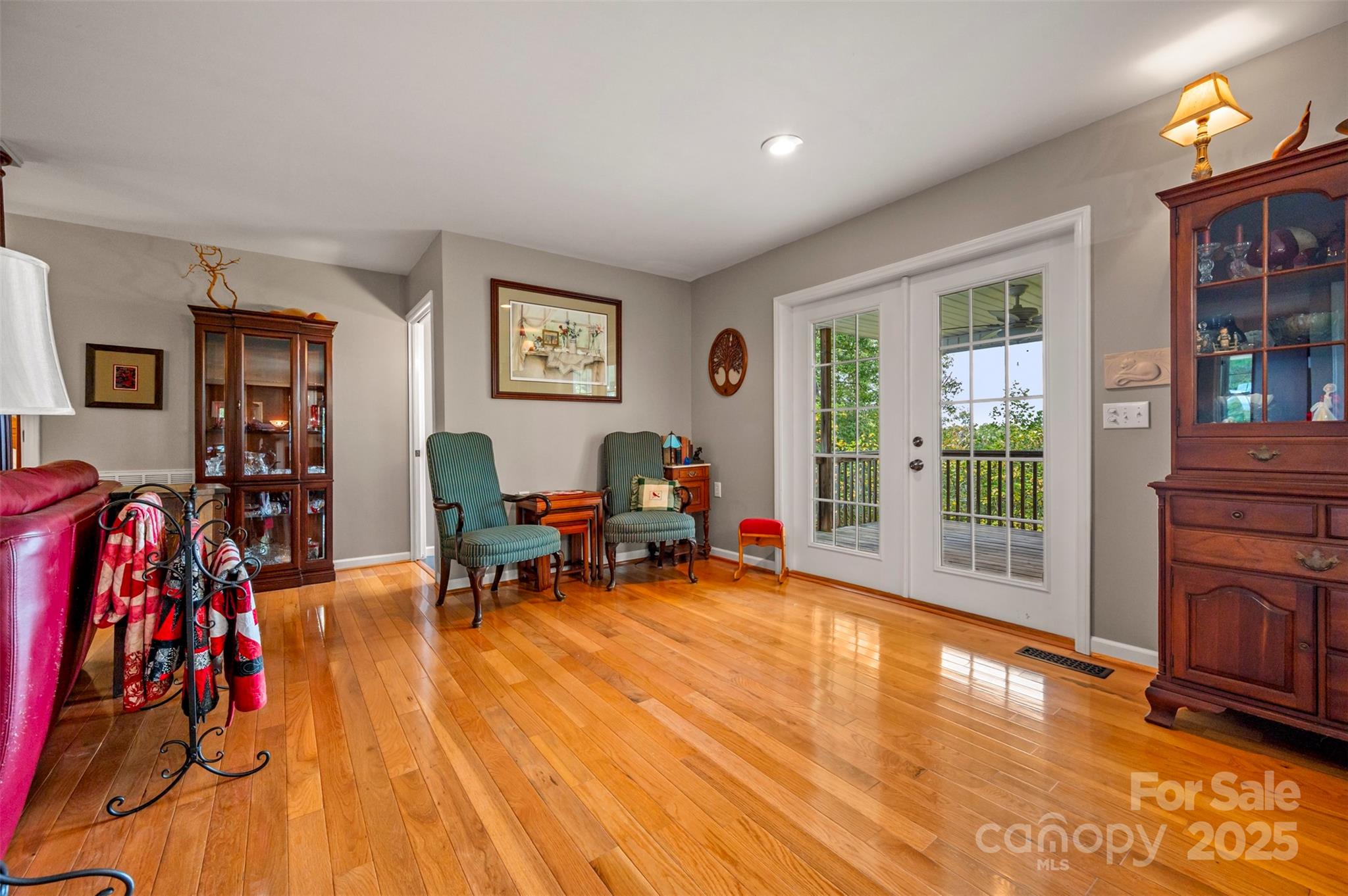 167 Balfour Drive Property Photo 15