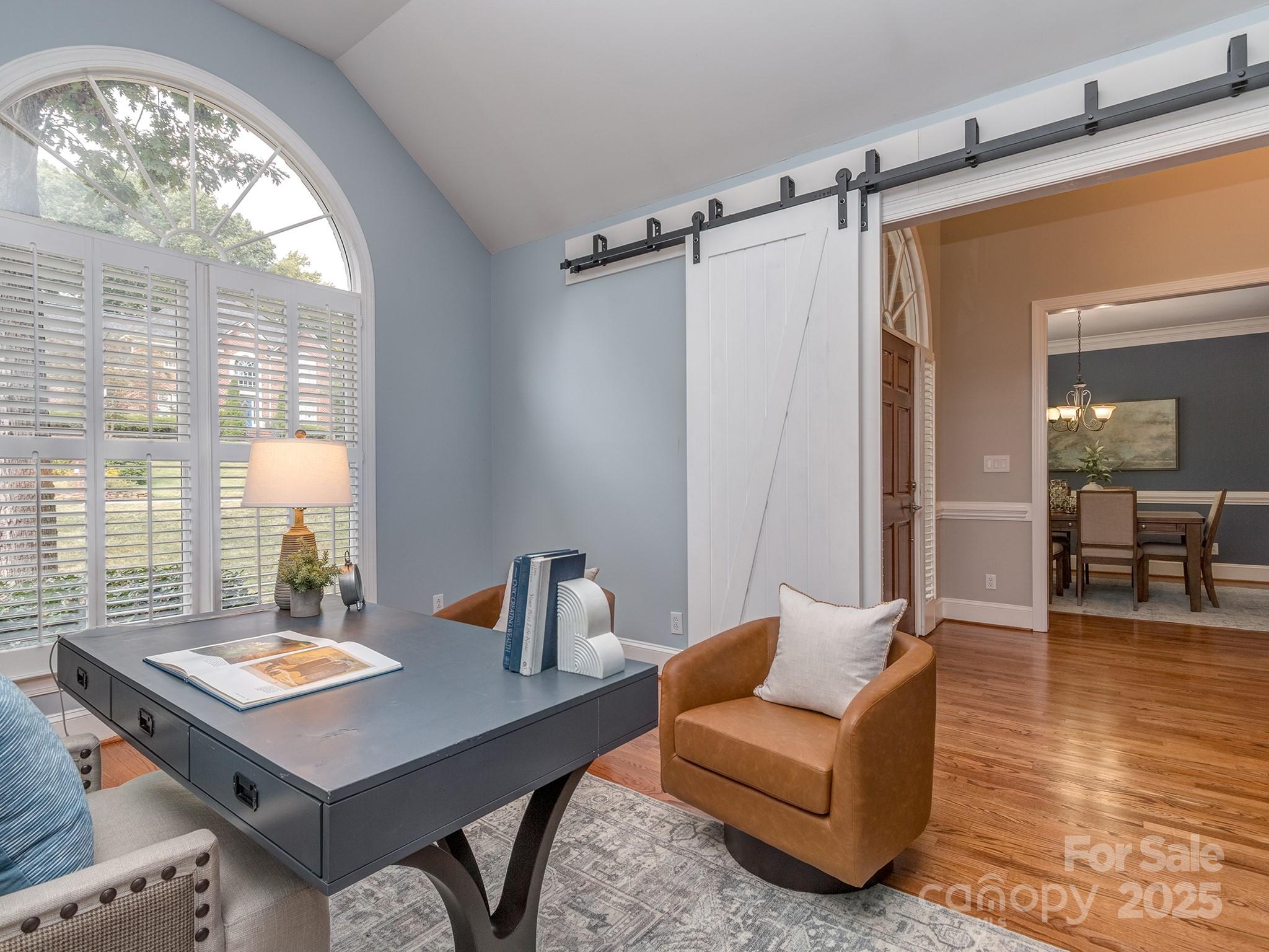 4301 Rosecliff Drive Property Photo 4