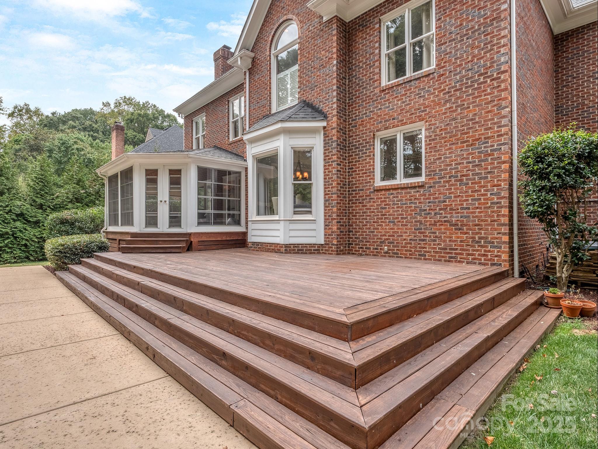 4301 Rosecliff Drive Property Photo 31