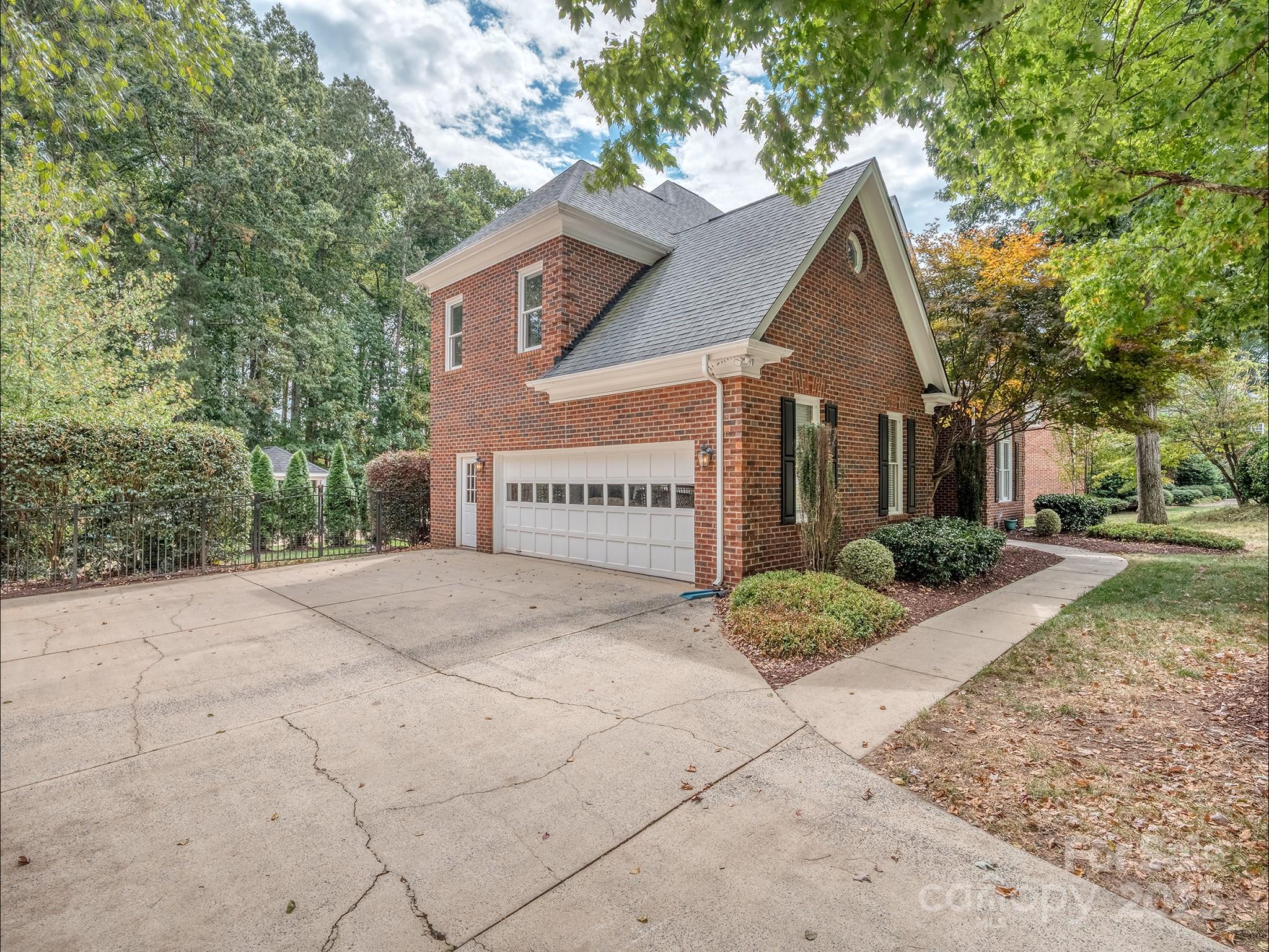 4301 Rosecliff Drive Property Photo 37