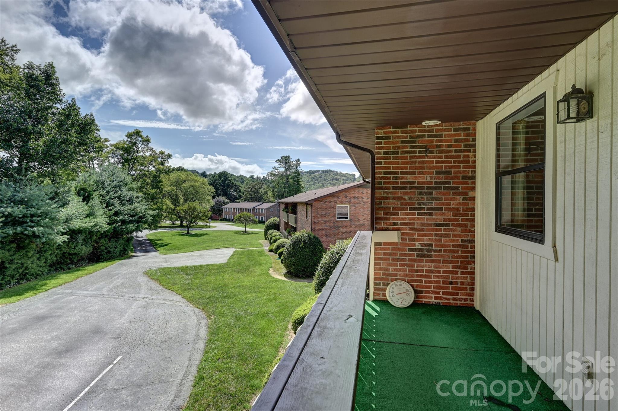 103 Oakwood Place 3 Property Photo 6