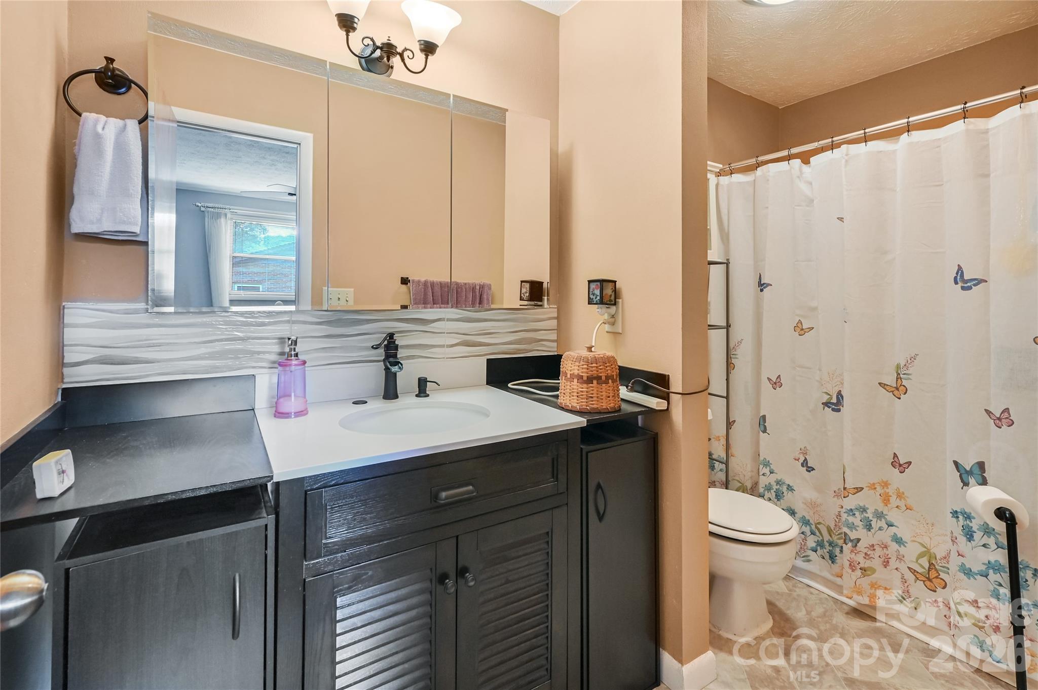 103 Oakwood Place 3 Property Photo 17