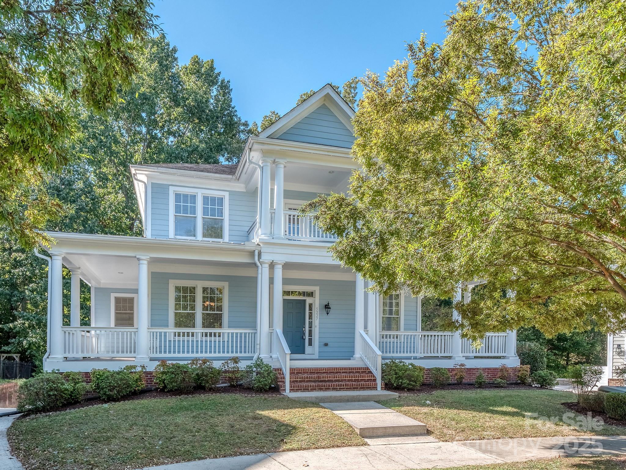 5227 Beacon Court Property Photo 1