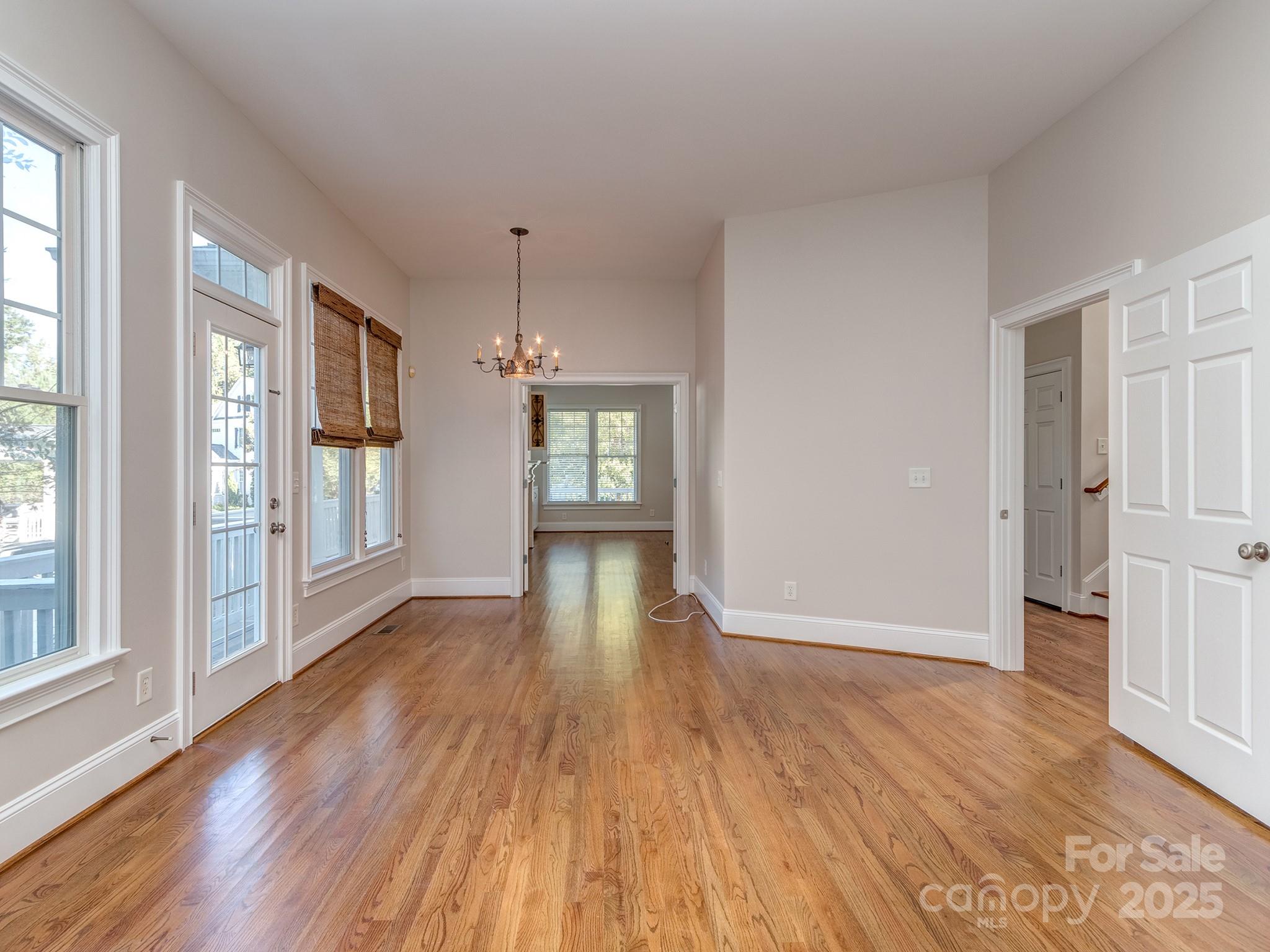 5227 Beacon Court Property Photo 15