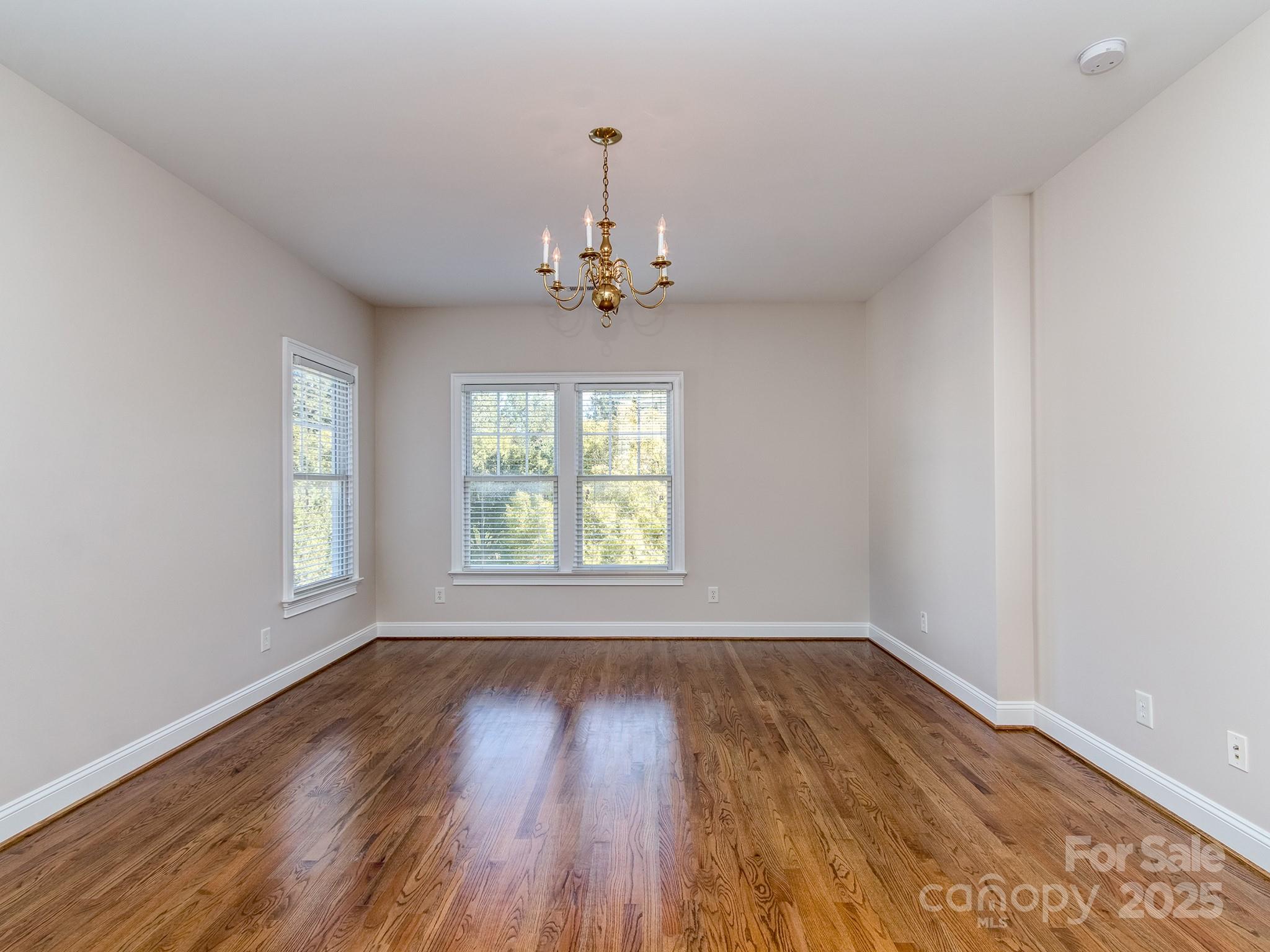 5227 Beacon Court Property Photo 20