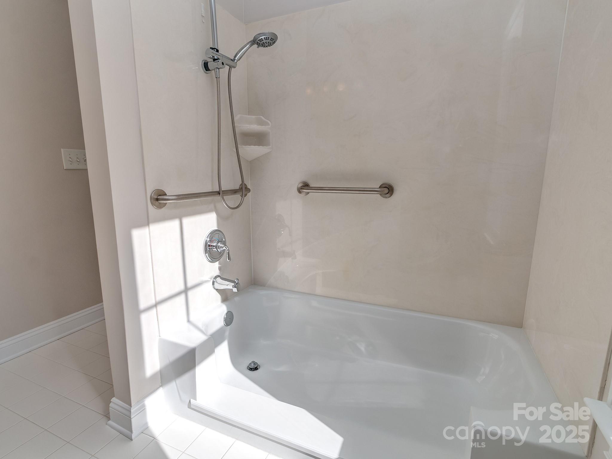 5227 Beacon Court Property Photo 27