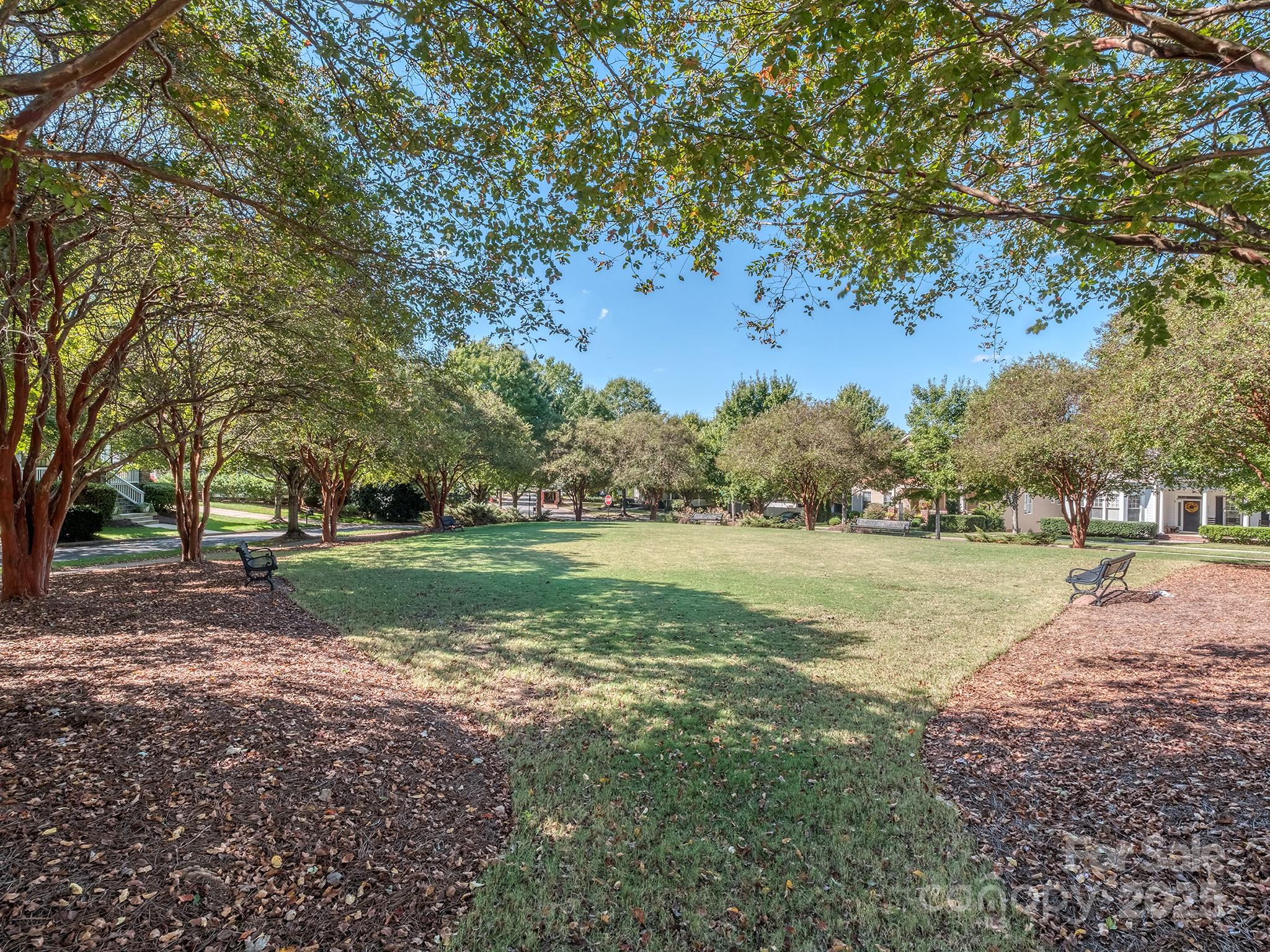 5227 Beacon Court Property Photo 35