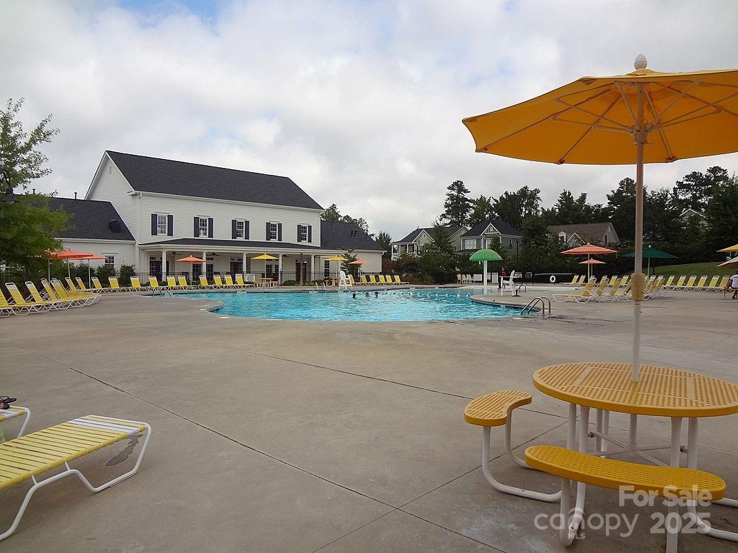 5227 Beacon Court Property Photo 36