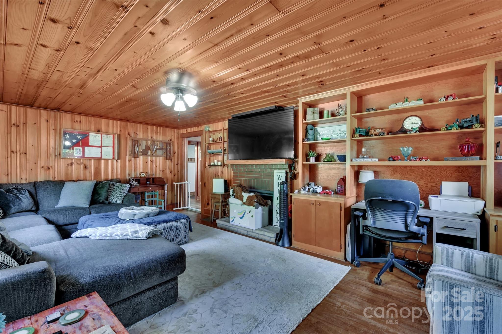 162 Wortman Drive Property Photo 2