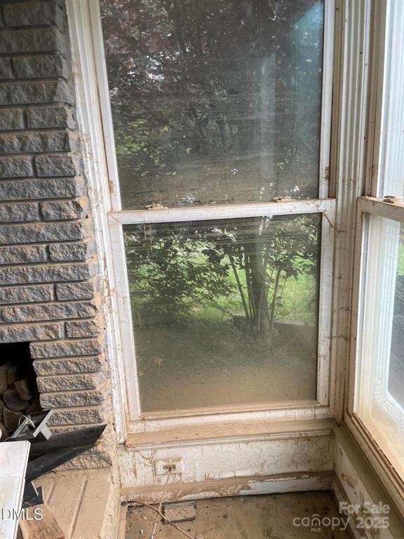 1124 Riverside Drive Property Photo 13