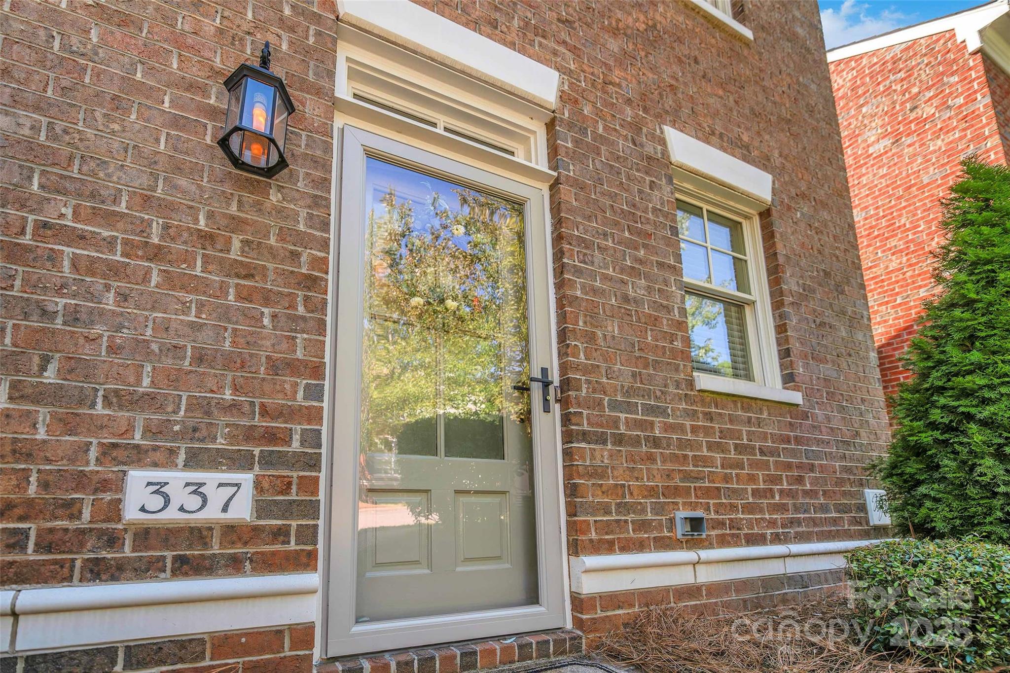 337 Landers Way Property Photo 6