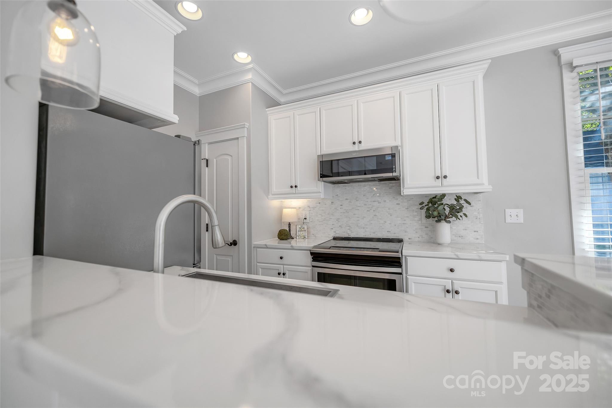 337 Landers Way Property Photo 14