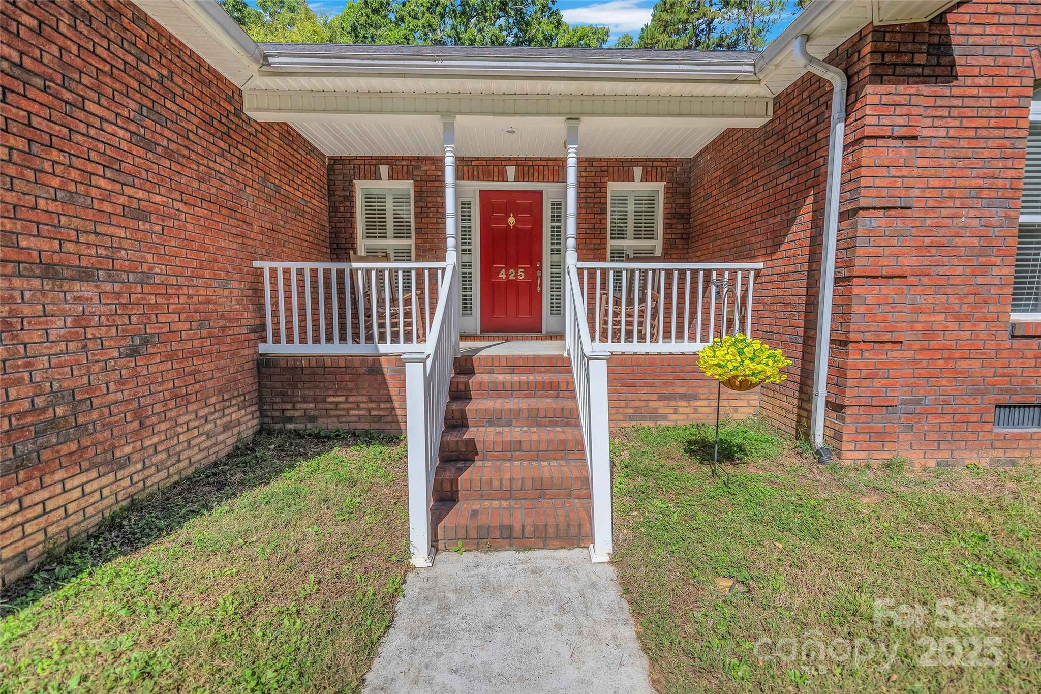 425 Huffstetler Road Property Photo 4