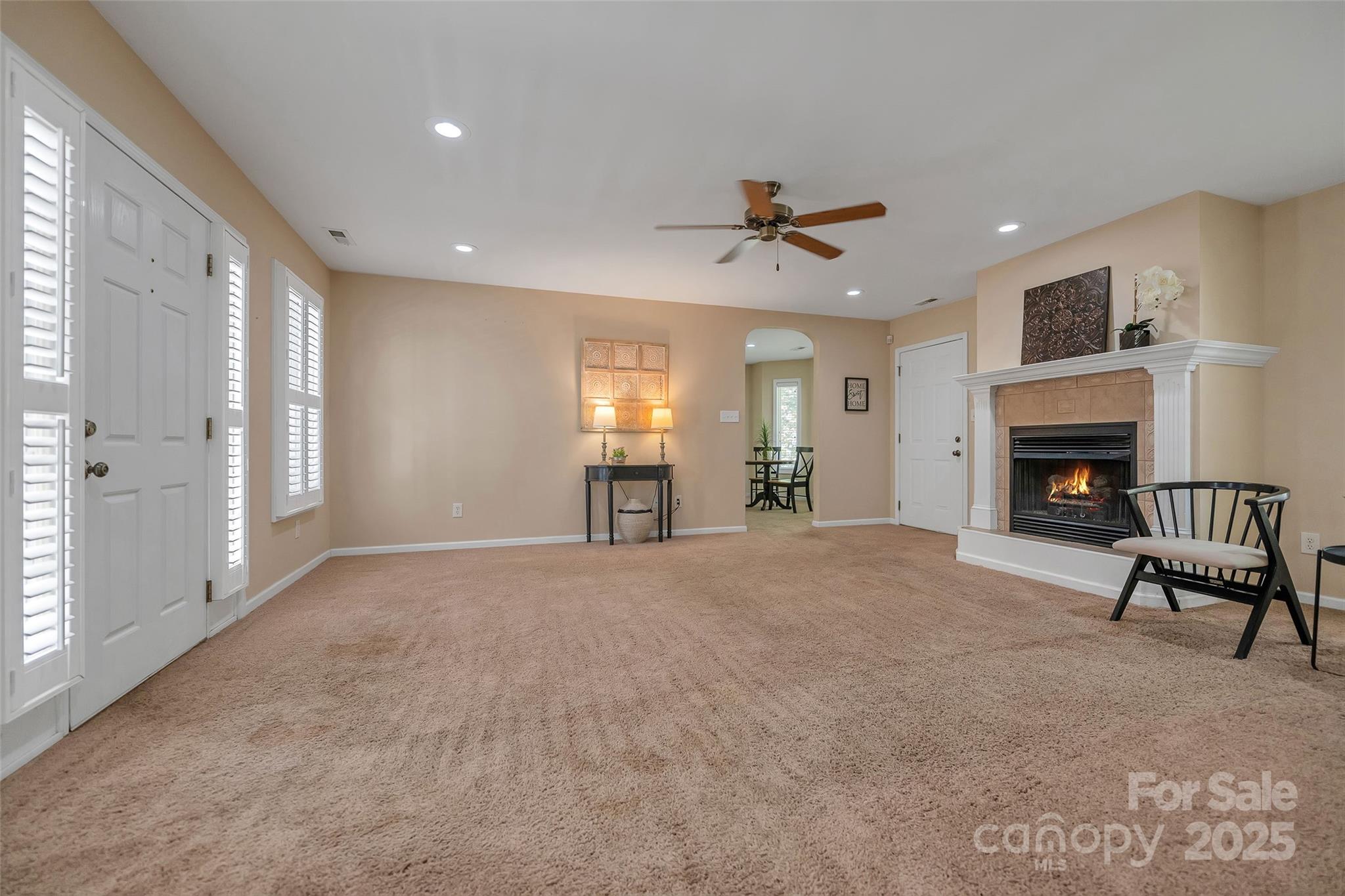 425 Huffstetler Road Property Photo 9