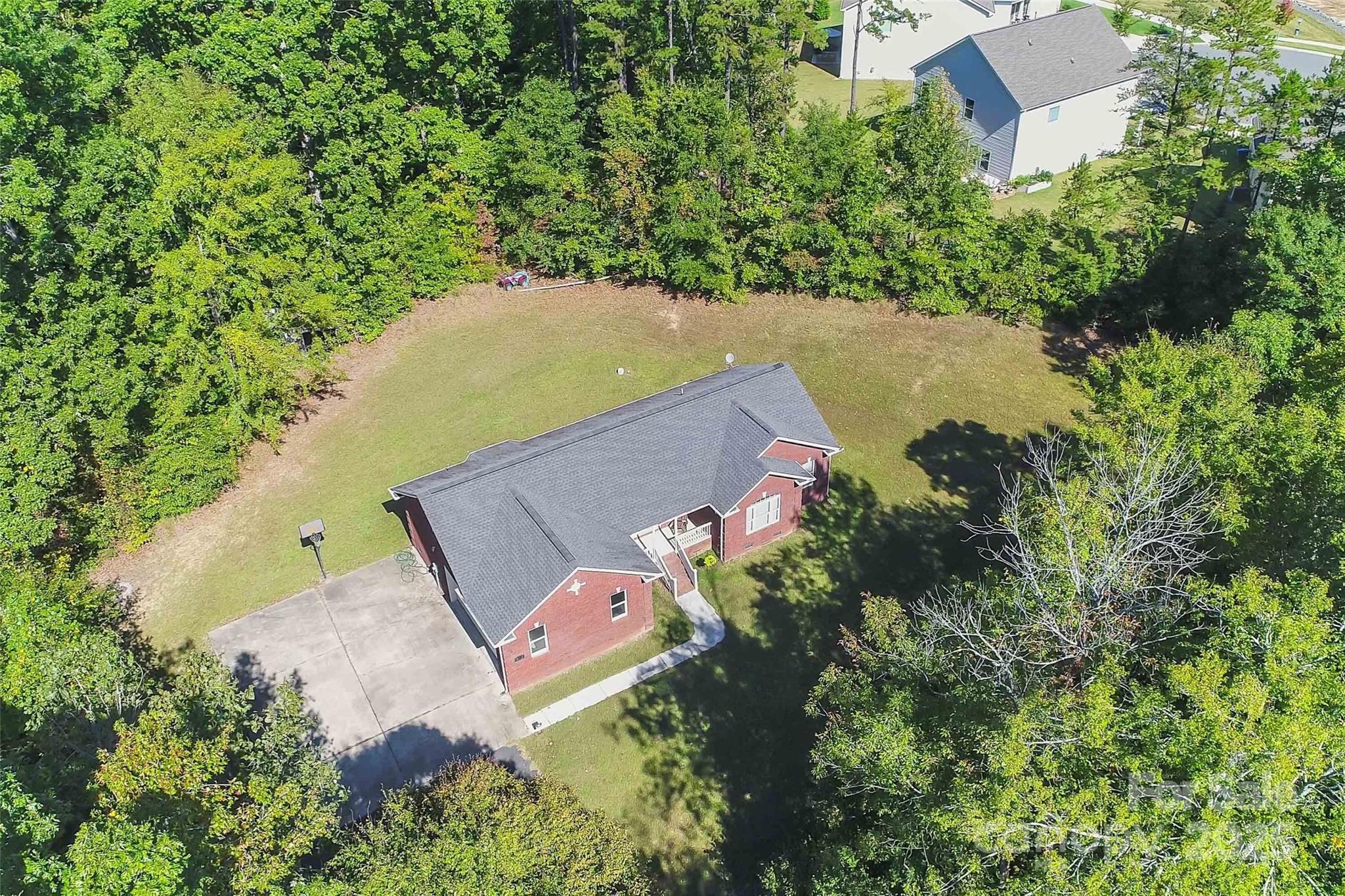 425 Huffstetler Road Property Photo 32