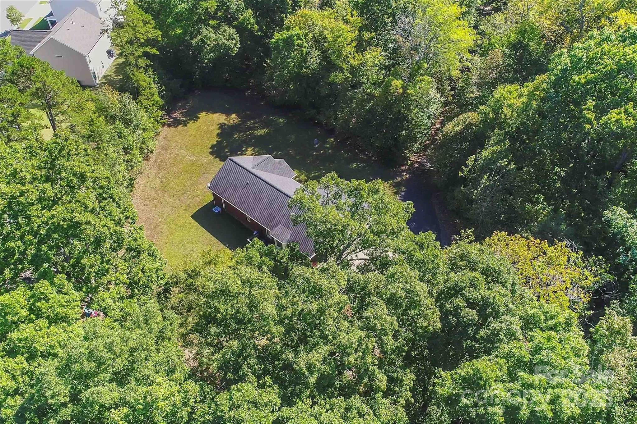 425 Huffstetler Road Property Photo 33