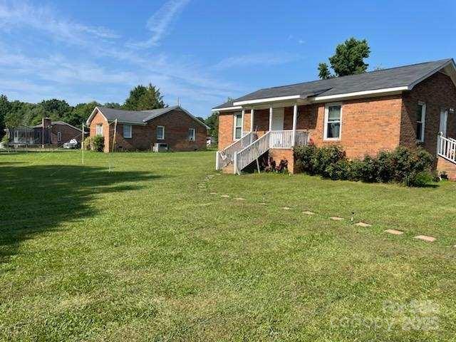 835 & 837 Sikes Mill Road Property Photo 2
