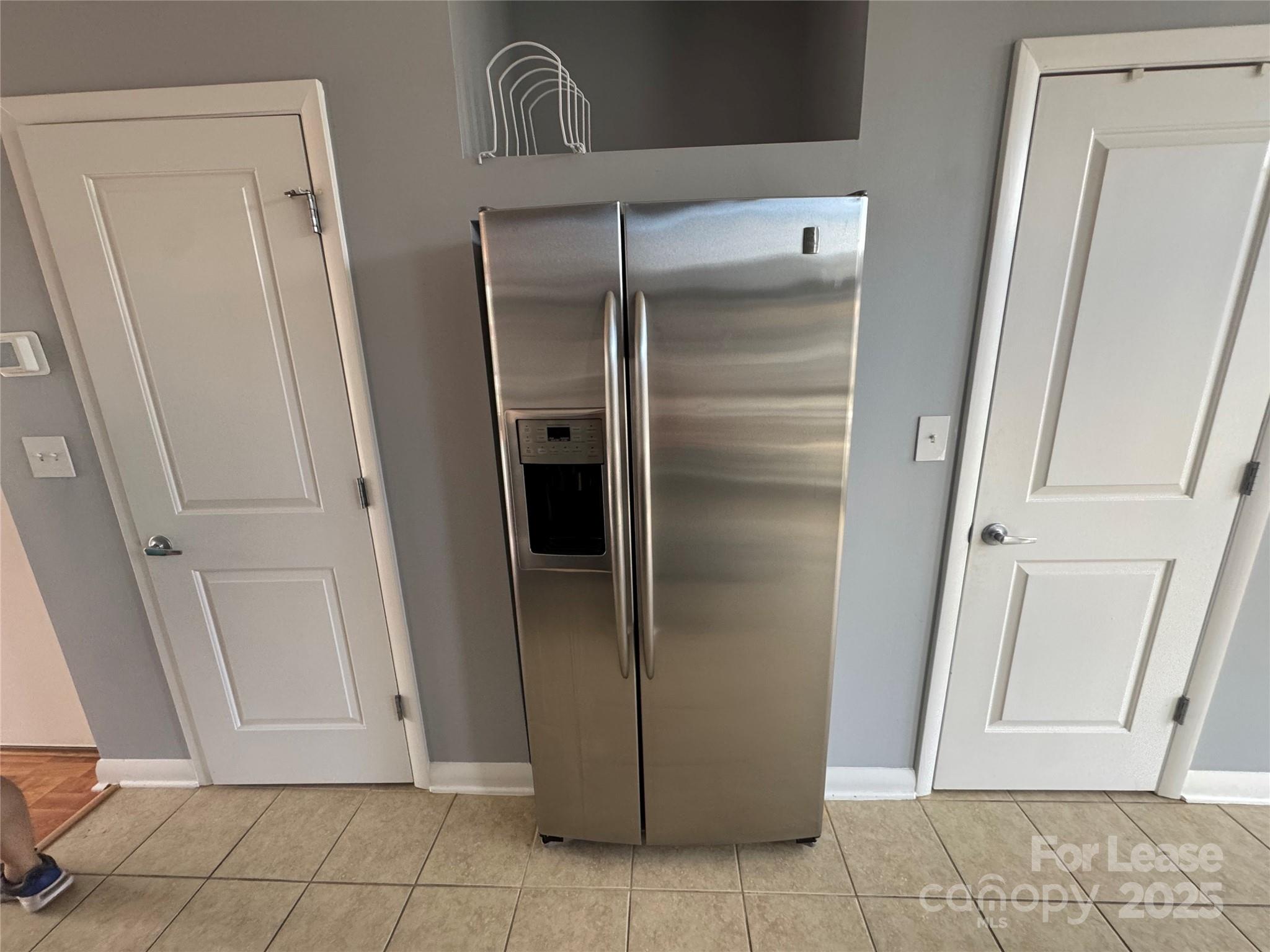 559 New Bern Station Court Property Photo 9